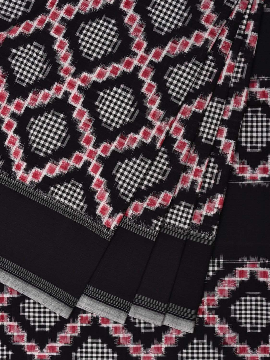 Black Pochampally Ikat Cotton Handloom Saree with Grill Design i0610