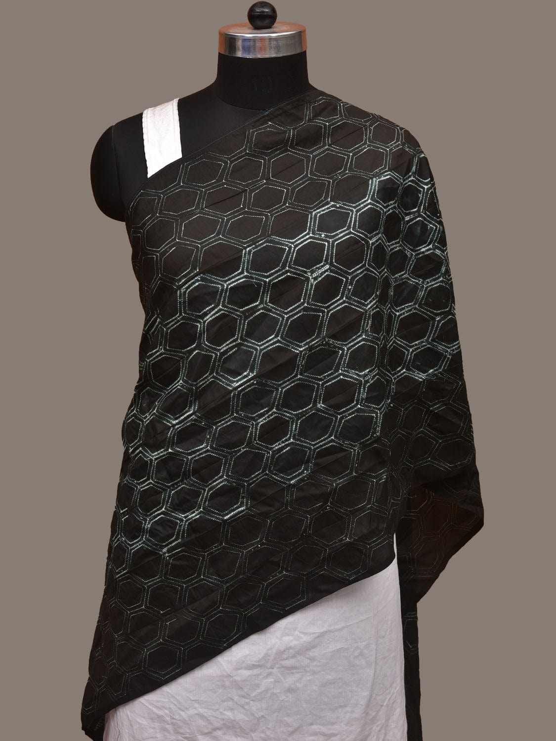 Black Shibori Silk Handloom Stole with Honey Comb Design ds3103