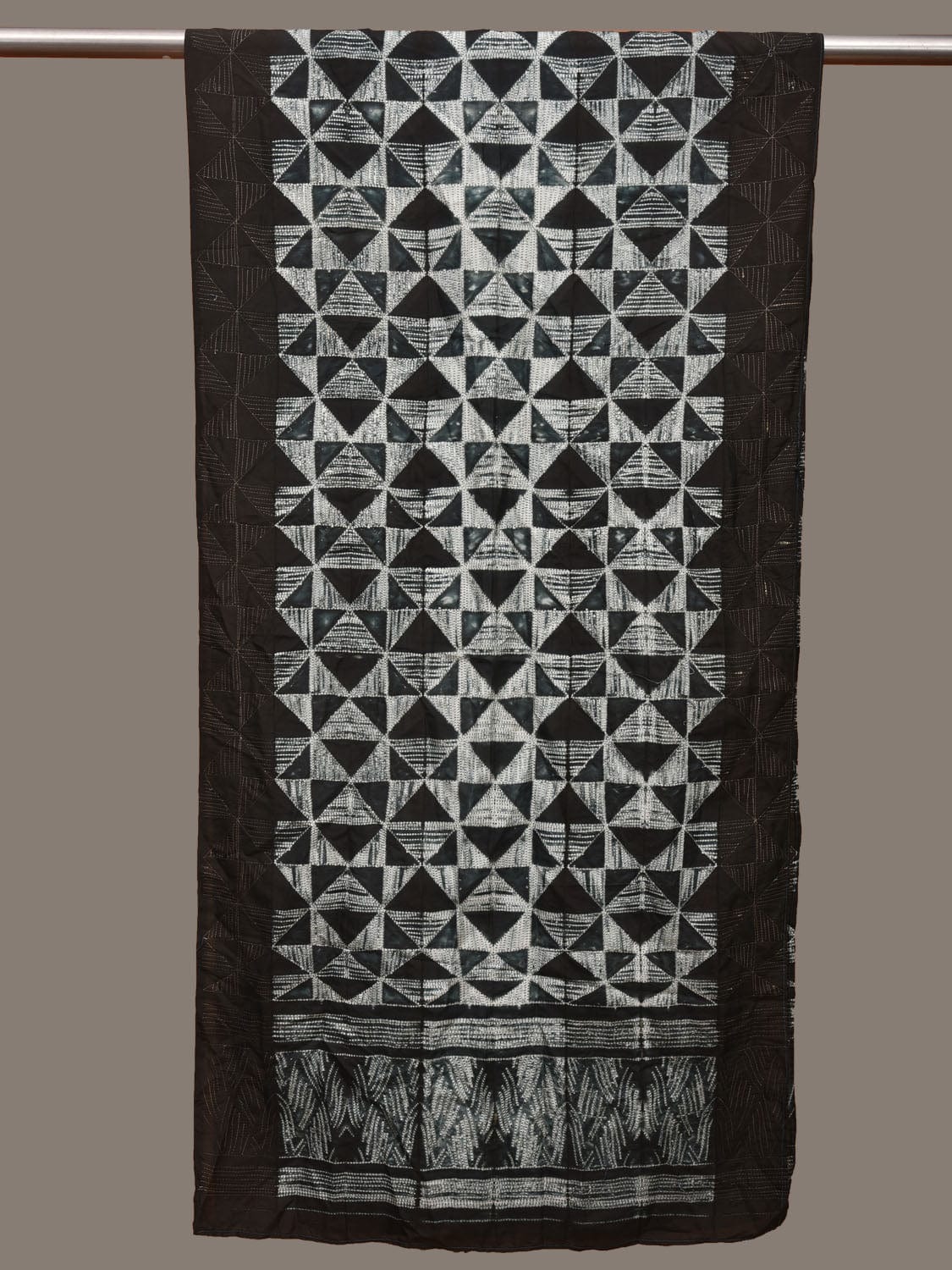 Black Shibori Silk Handloom Stole with Triangle Design ds3107