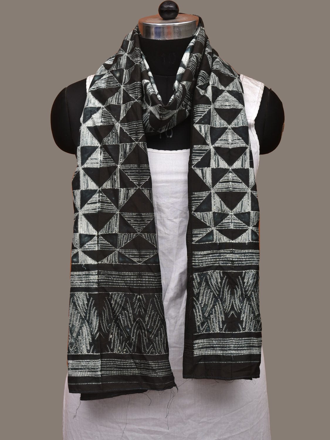 Black Shibori Silk Handloom Stole with Triangle Design ds3107