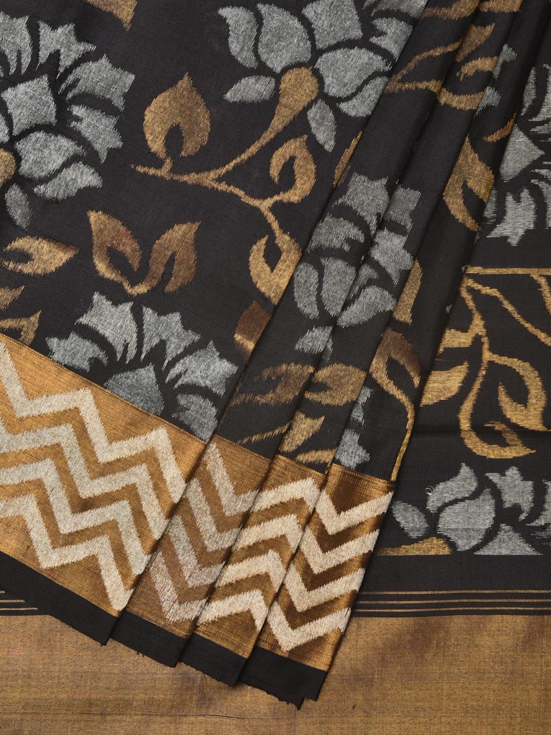 Black Uppada Silk Handloom Saree with All Over Floral Design u2131