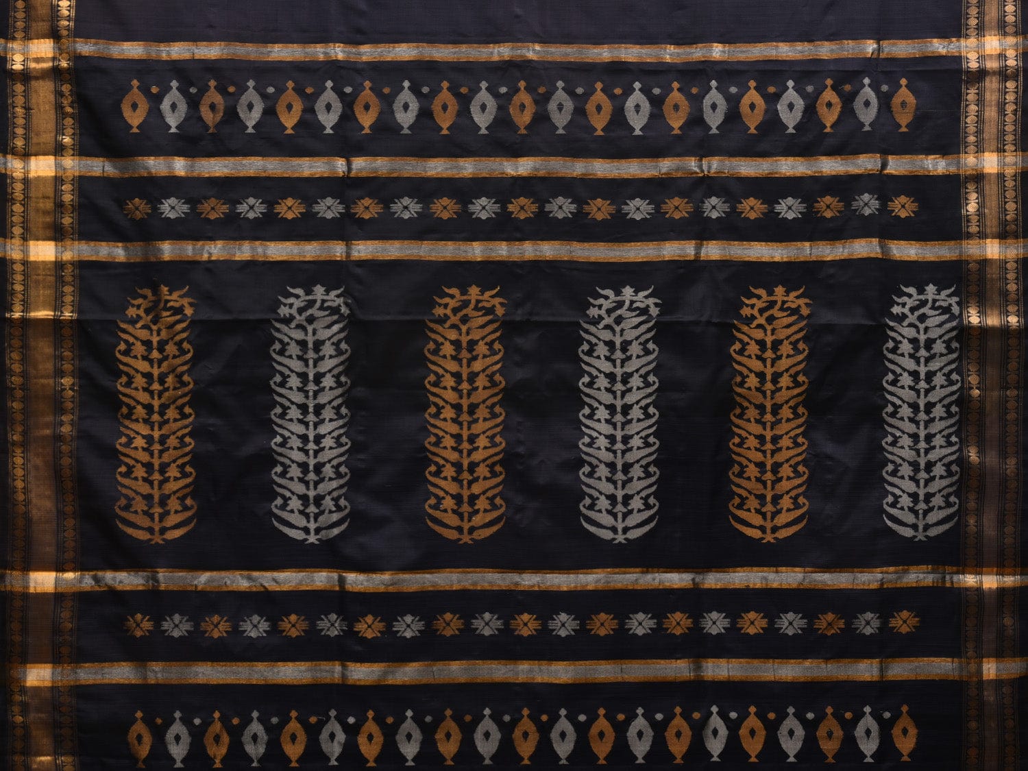 Black Uppada Silk Handloom Saree with Karpur Pallu Design u1890