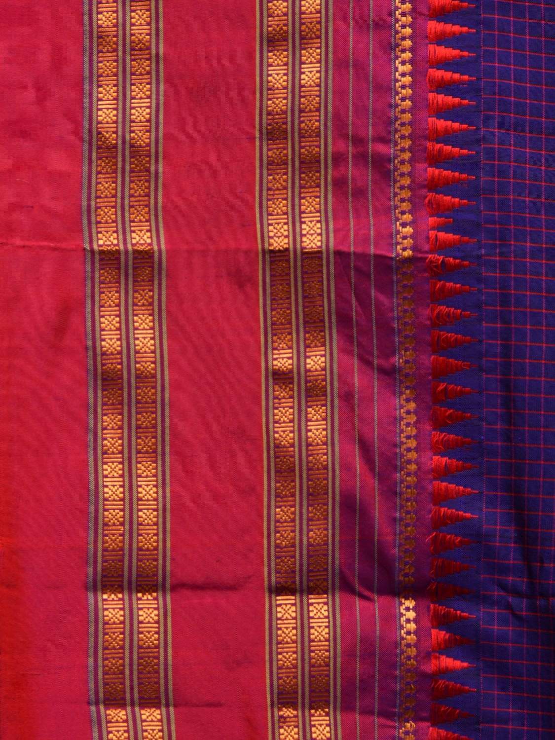 Blue and Red Narayanpet Silk Handloom Saree with Checks Design No Blouse np0435