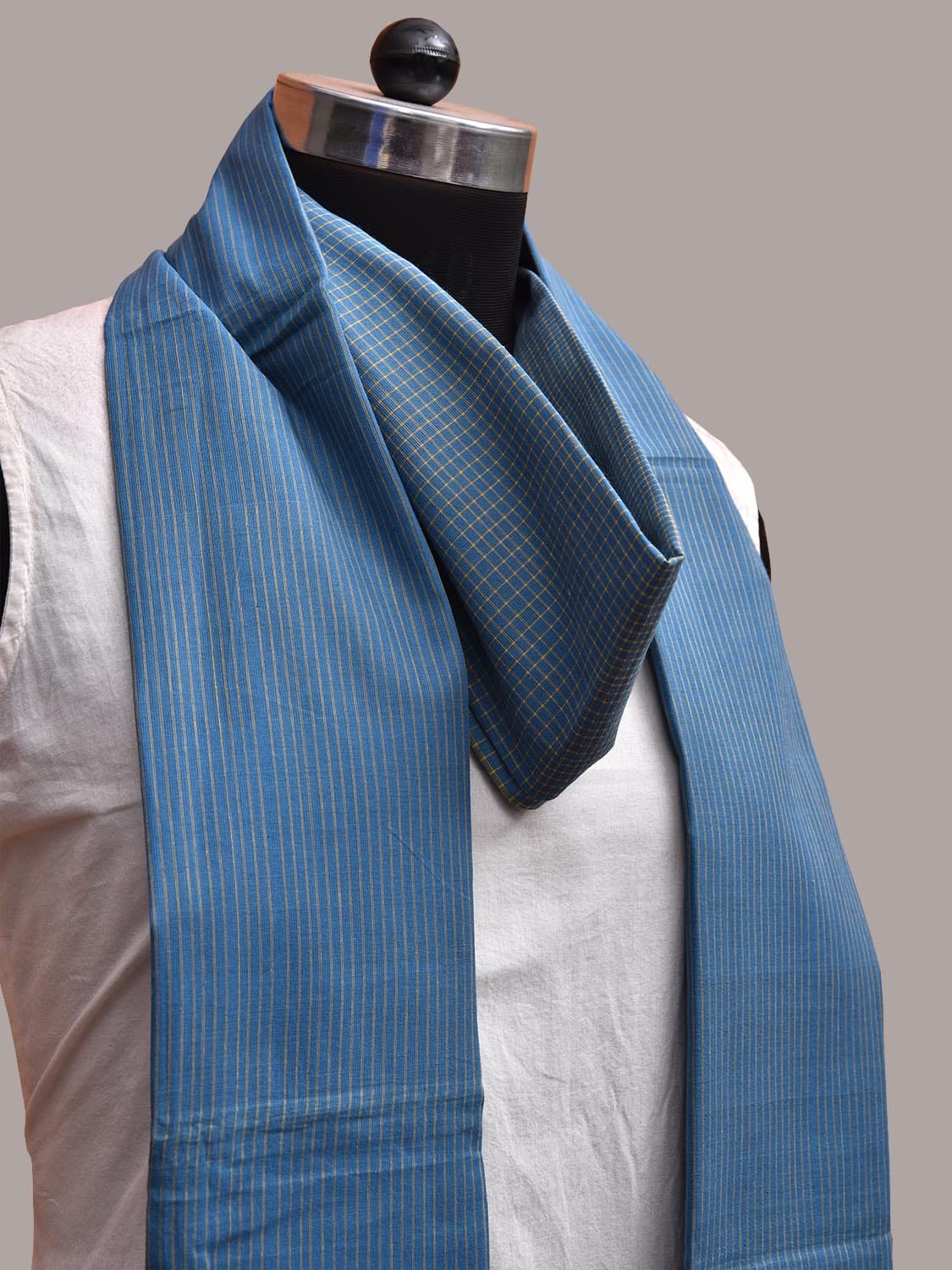 Blue and Sea Green Mangalgiri Cotton Handloom Dupatta with Strips Design ds3669