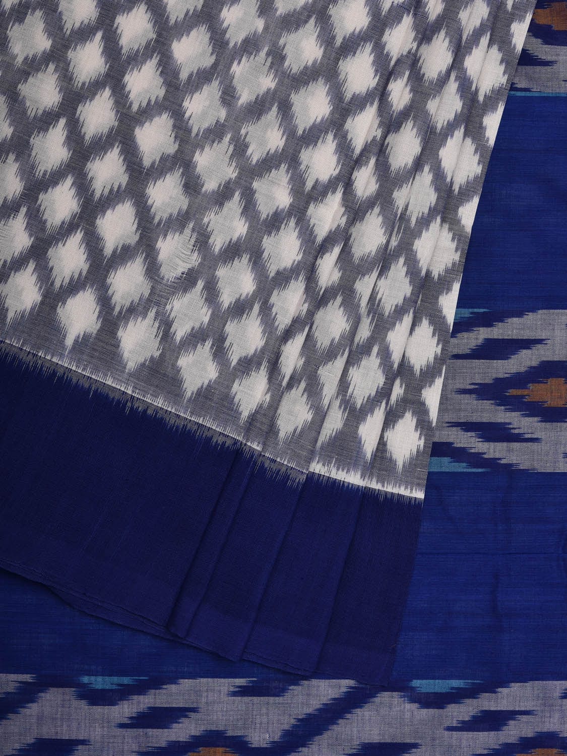 Blue and White Pochampally Ikat Cotton Handloom Saree with Grill Design i0657