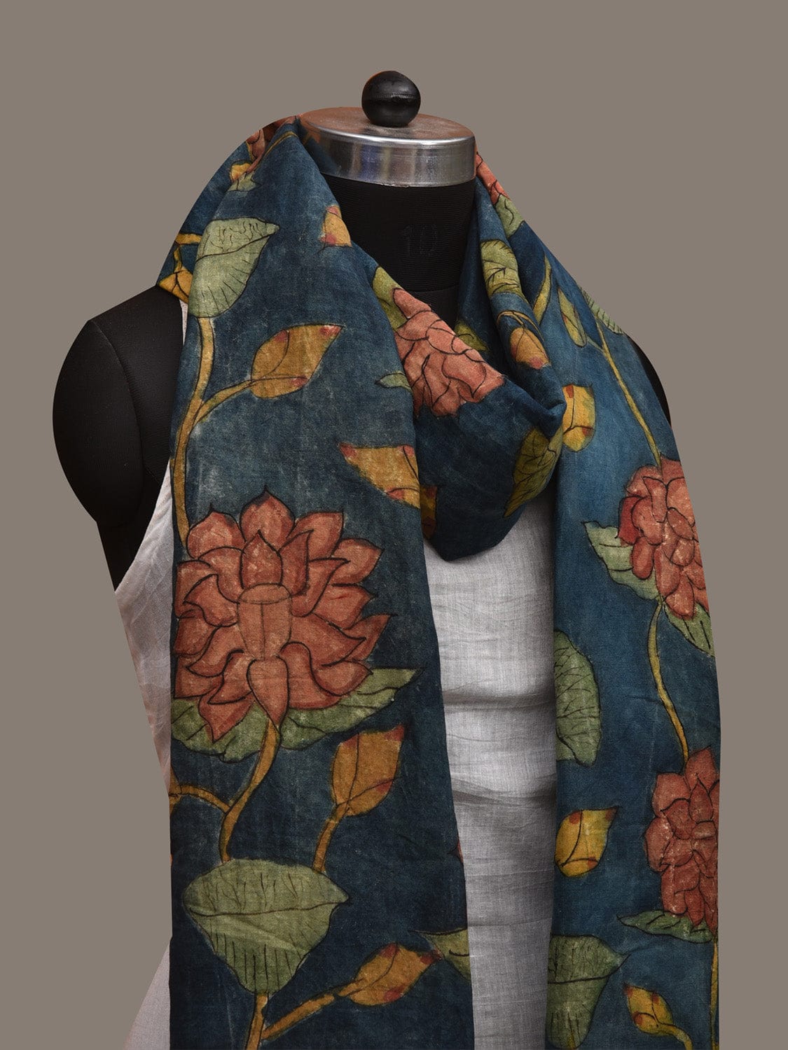 Blue Kalamkari Hand Painted Cotton Handloom Dupatta with Lotus Flowers Design ds3008