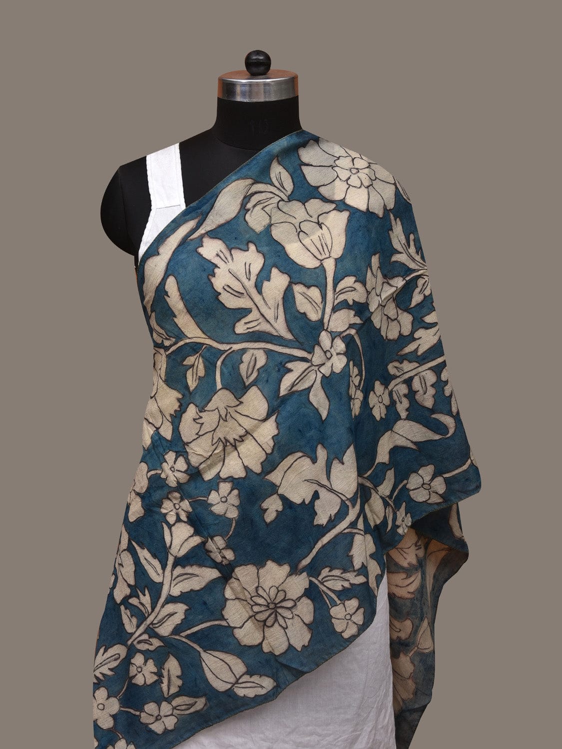 Blue Kalamkari Hand Painted Cotton Handloom Stole with Floral Design ds3037