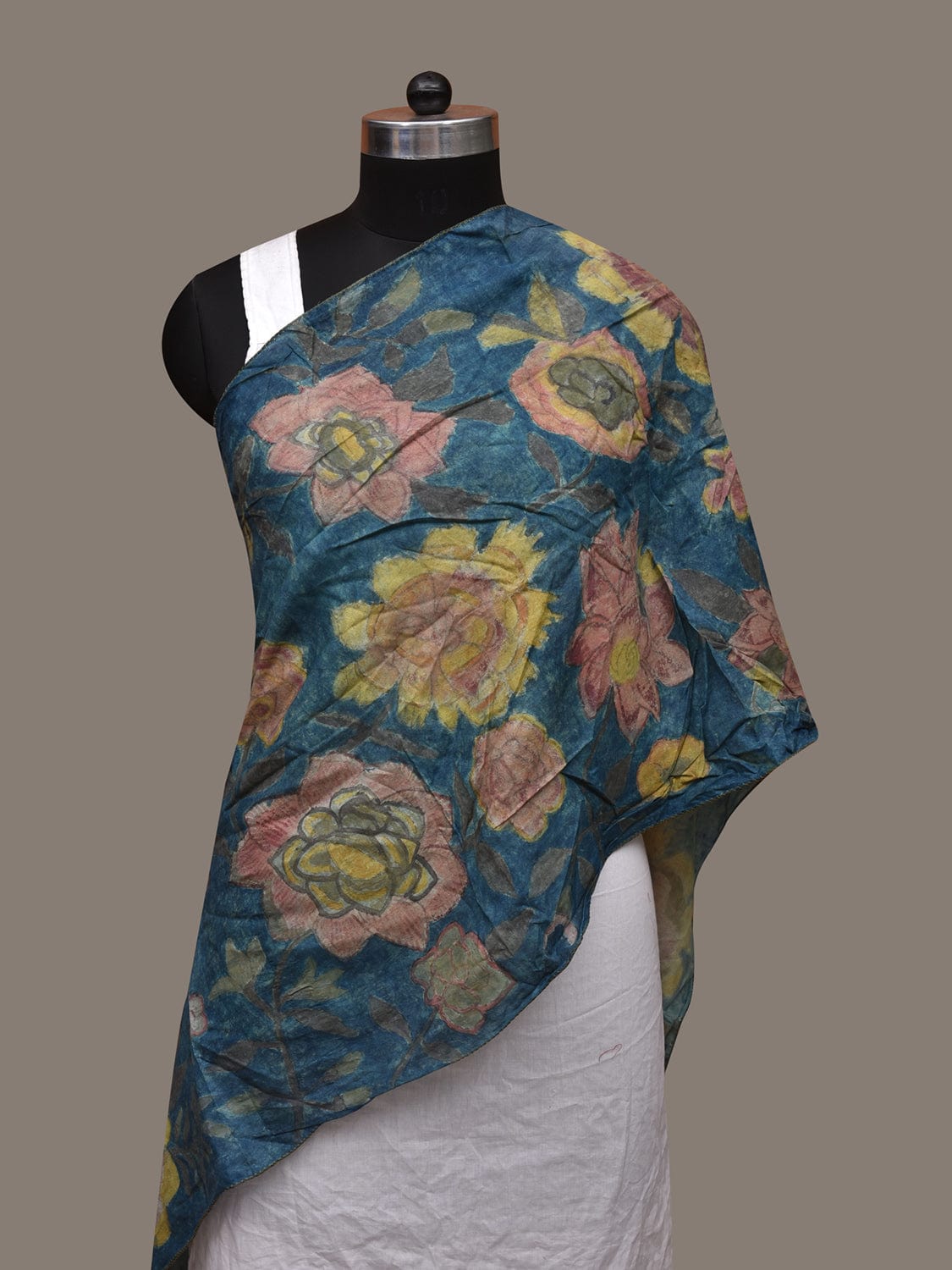 Blue Kalamkari Hand Painted Cotton Handloom Stole with Floral Design ds3047