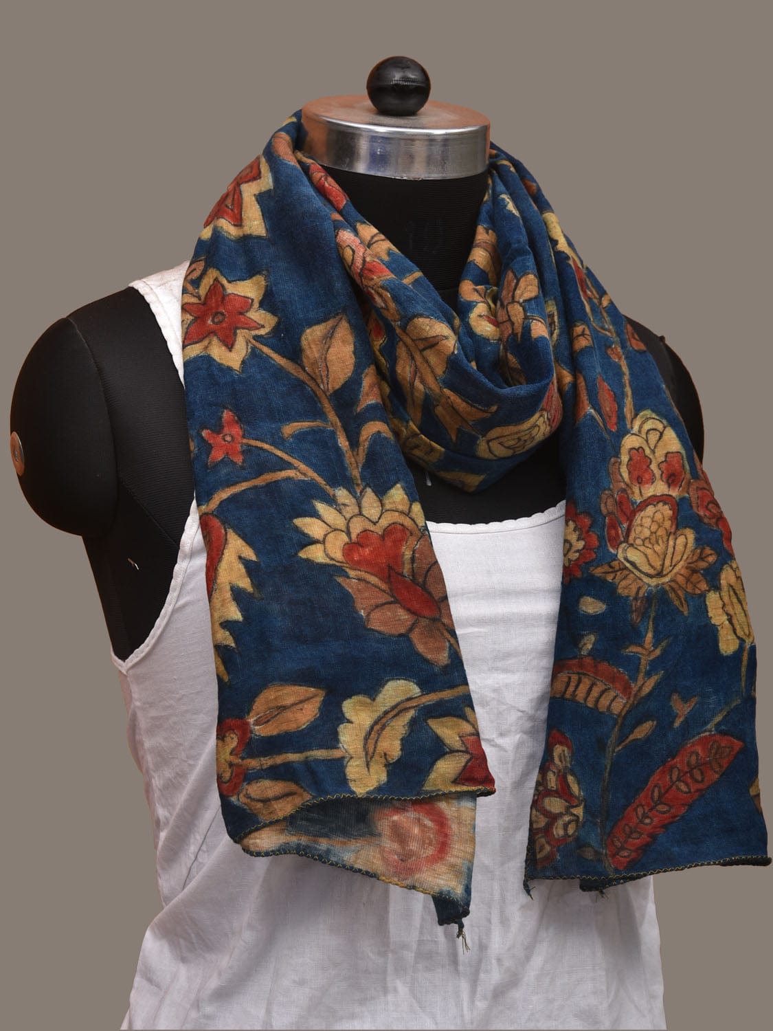 Blue Kalamkari Hand Painted Cotton Handloom Stole with Floral Design ds3095