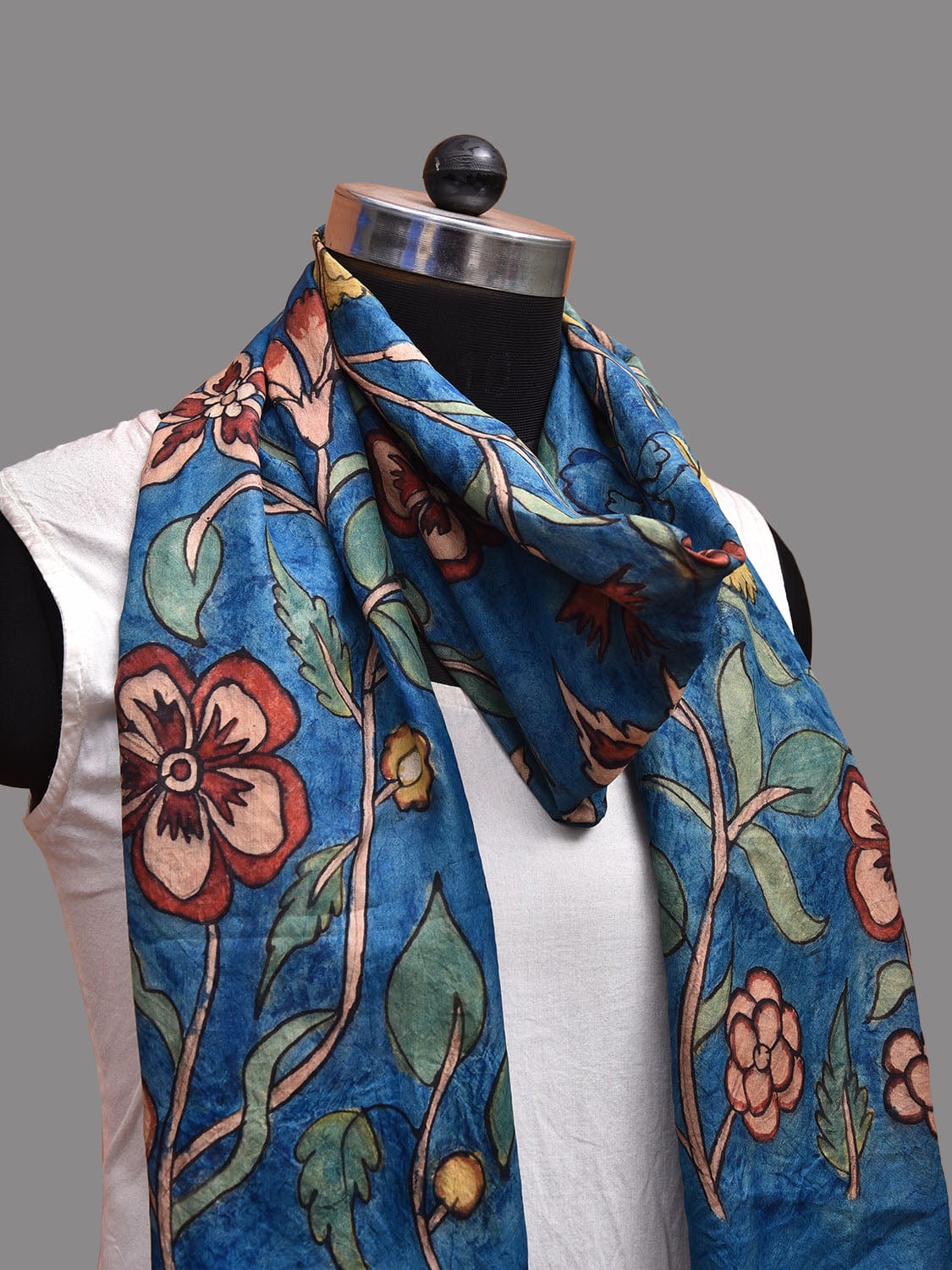 Blue Kalamkari Hand Painted Sico Stole with Floral Design ds3676