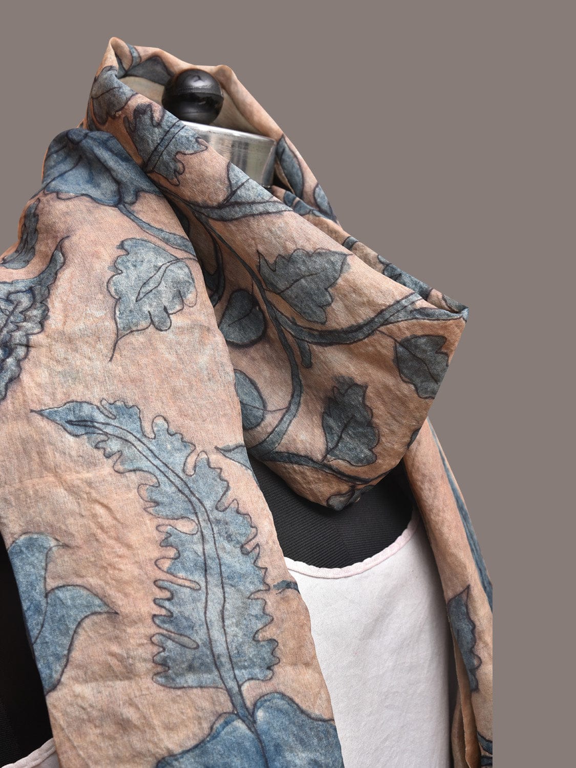 Blue Kalamkari Hand Painted Tussar Dupatta with Floral Design ds3398