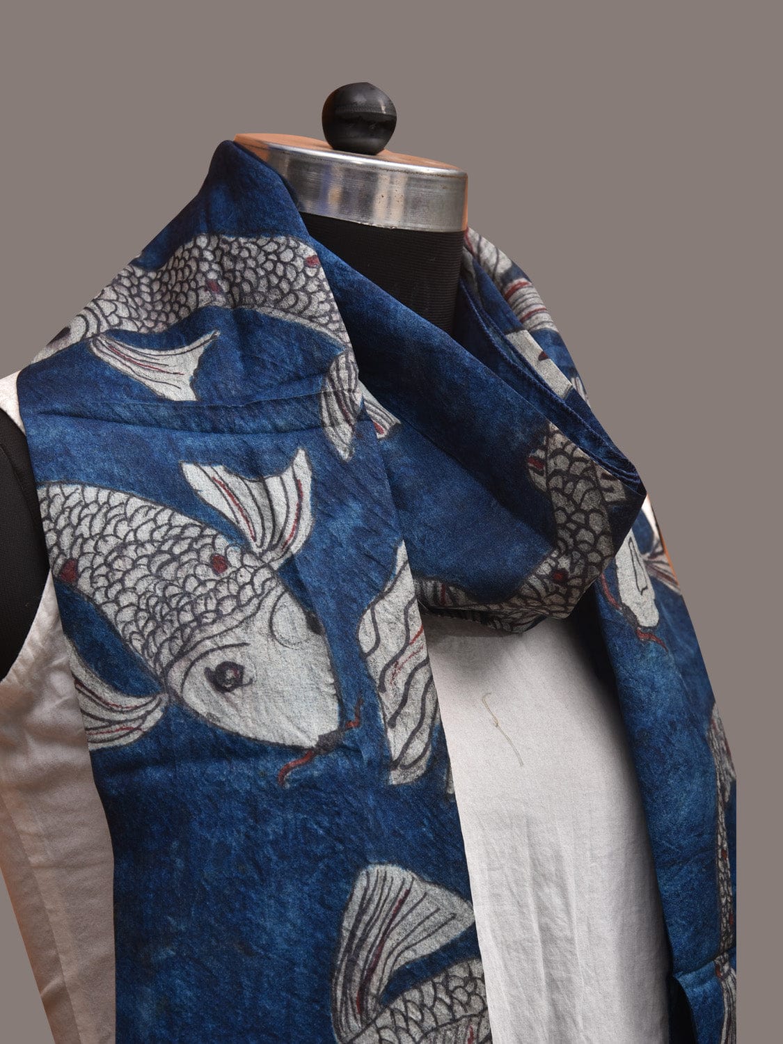Blue Kalamkari Hand Painted Tussar Stole with Fishes Design ds3592