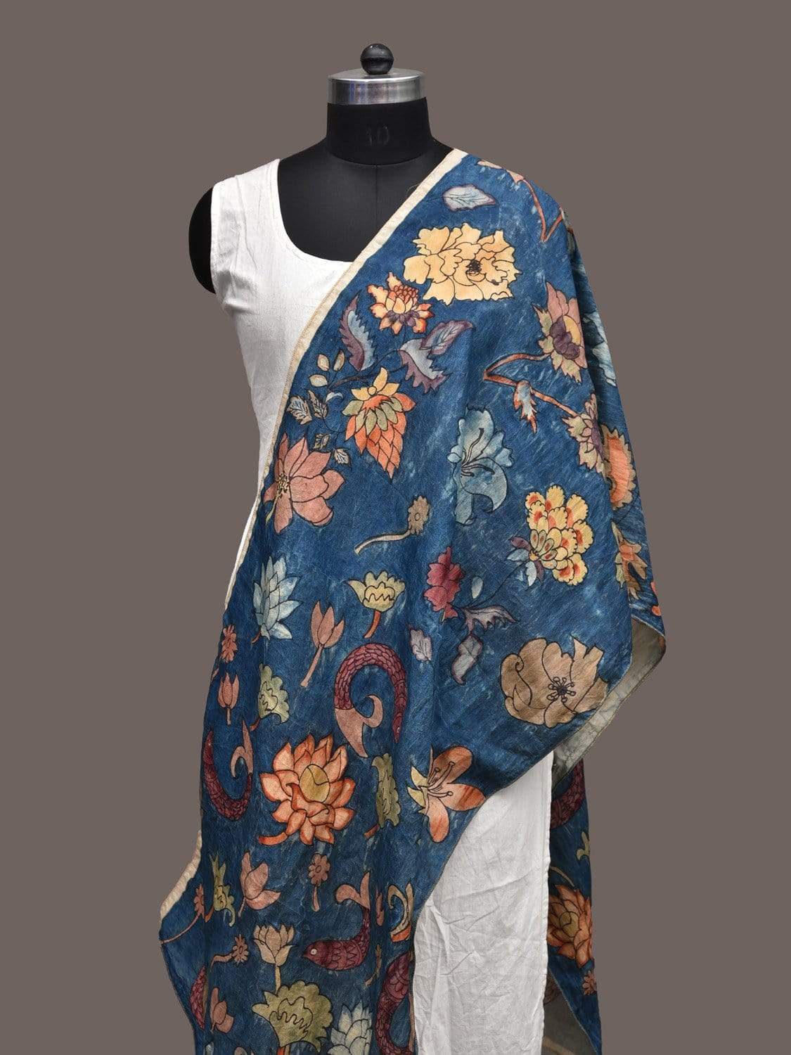 Blue Kalamkari Hand Printed Silk Handloom Stole with Floral and Fishes Design ds2248