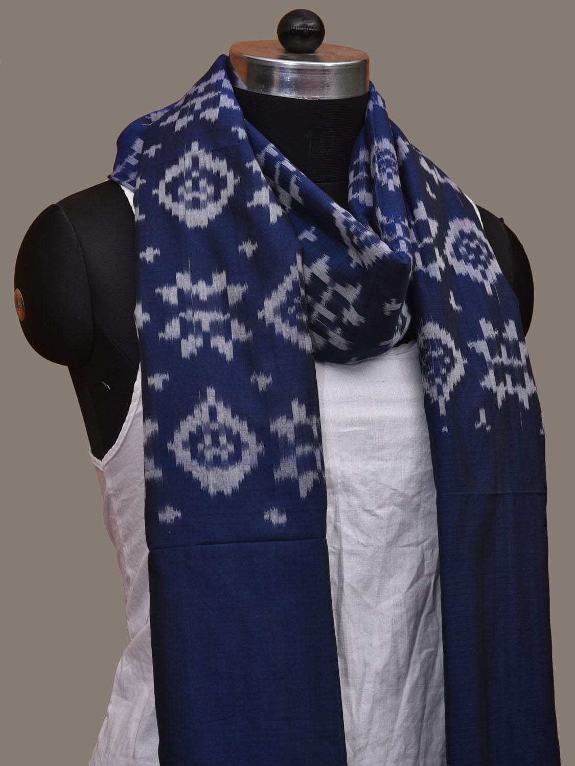 Blue Pochampally Ikat Cotton Handloom Dupatta with All Over Design ds3062