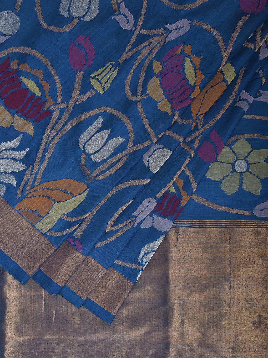 Blue Uppada Silk Handloom Saree with All Over Lotus Flowers Design u2350