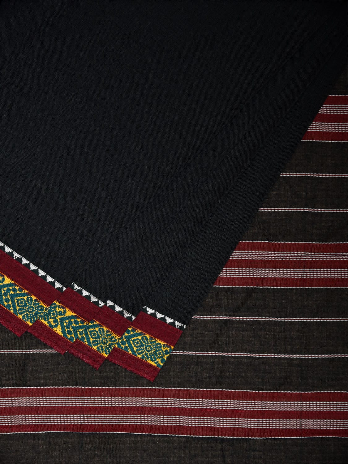 Bottle Green Narayanpet Cotton Plain Saree with Strips Pallu and Border Design np1128