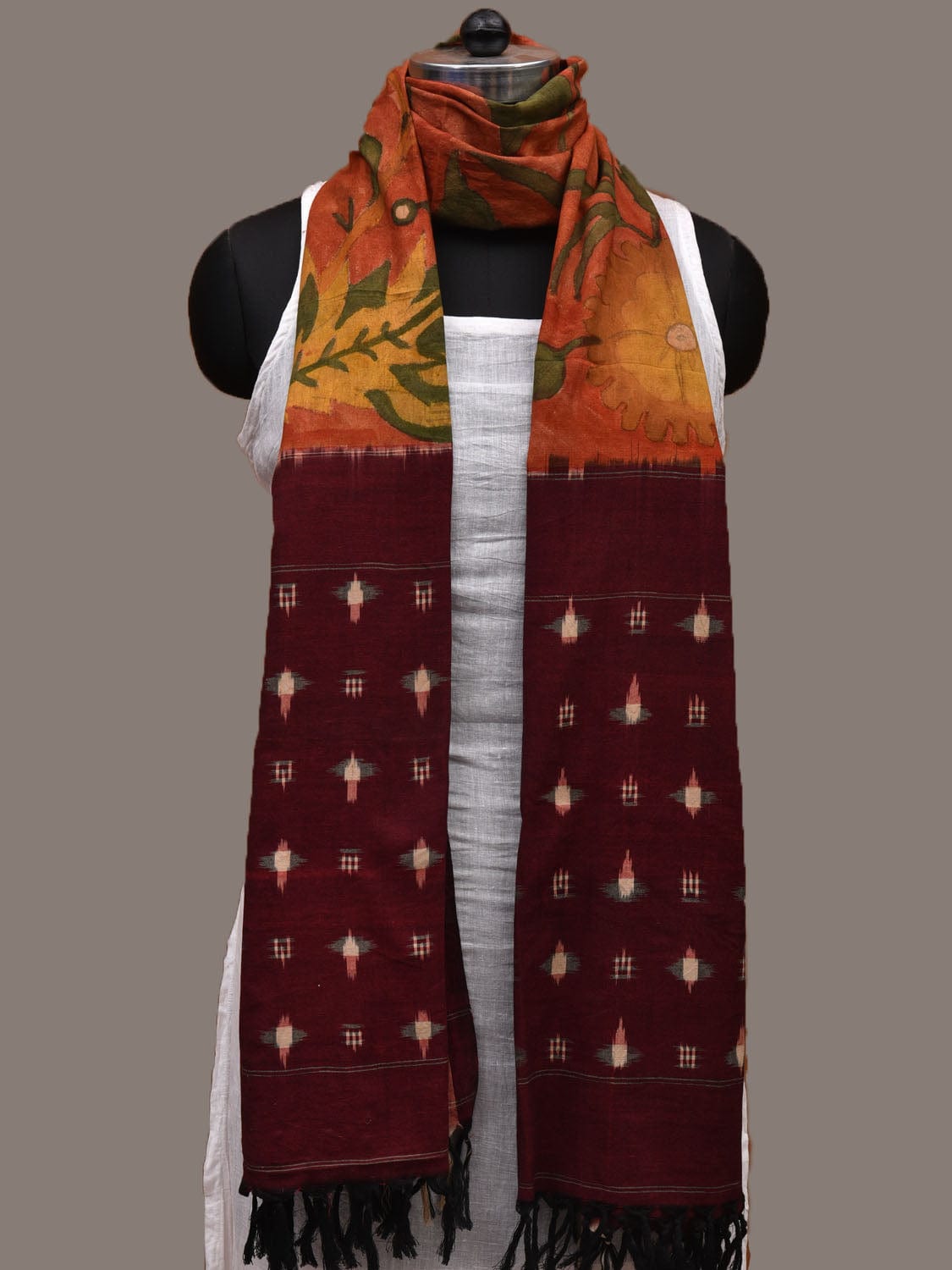 Brown and Rust Kalamkari Hand Painted Ikat Cotton Handloom Dupatta with Floral Design ds2666