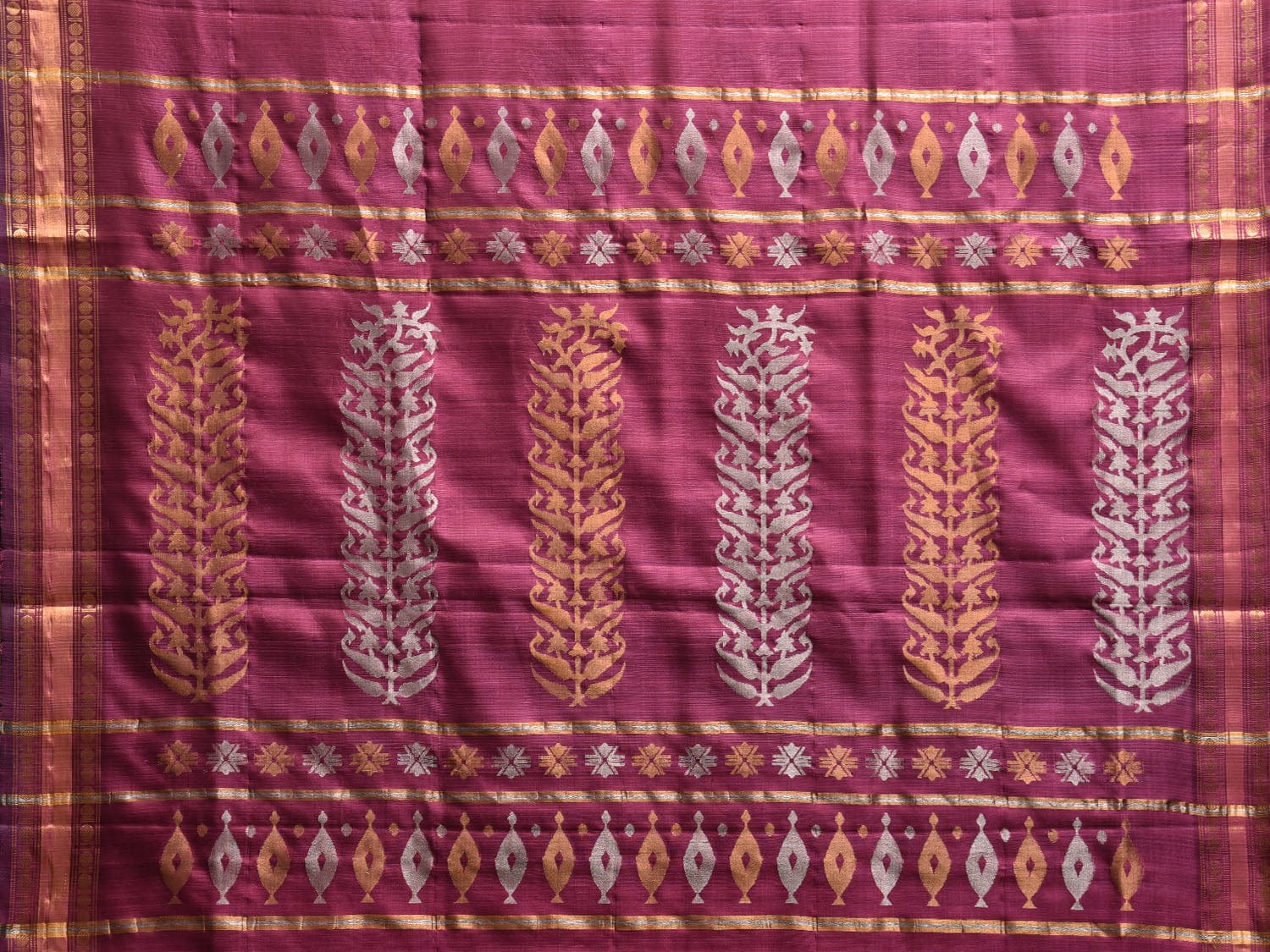 Burgundy Uppada Silk Handloom Saree with Karpur Pallu Design u2342