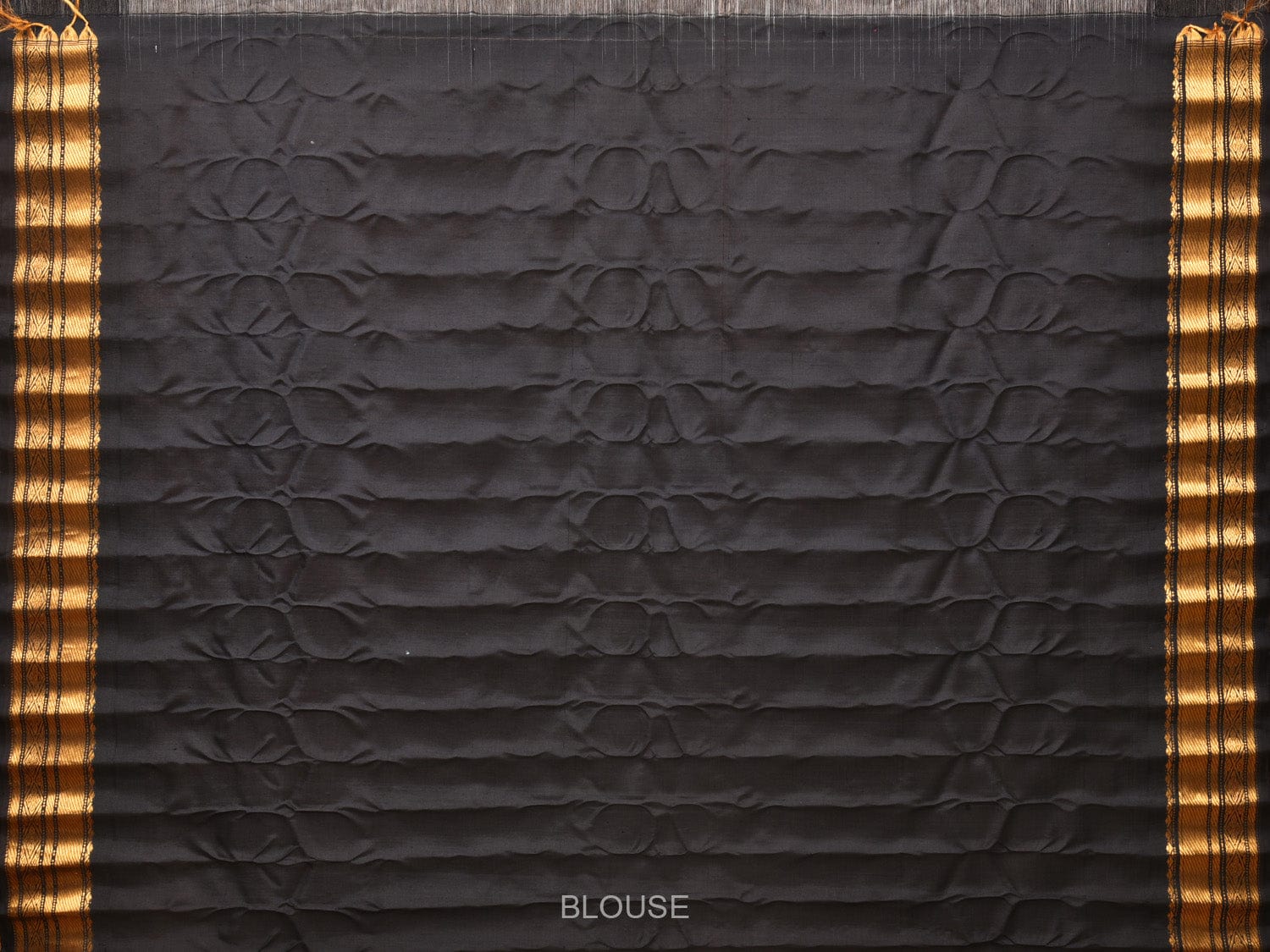 Cream and Black Gadwal Silk Handloom Saree with Mango Pallu and Border Design g0337