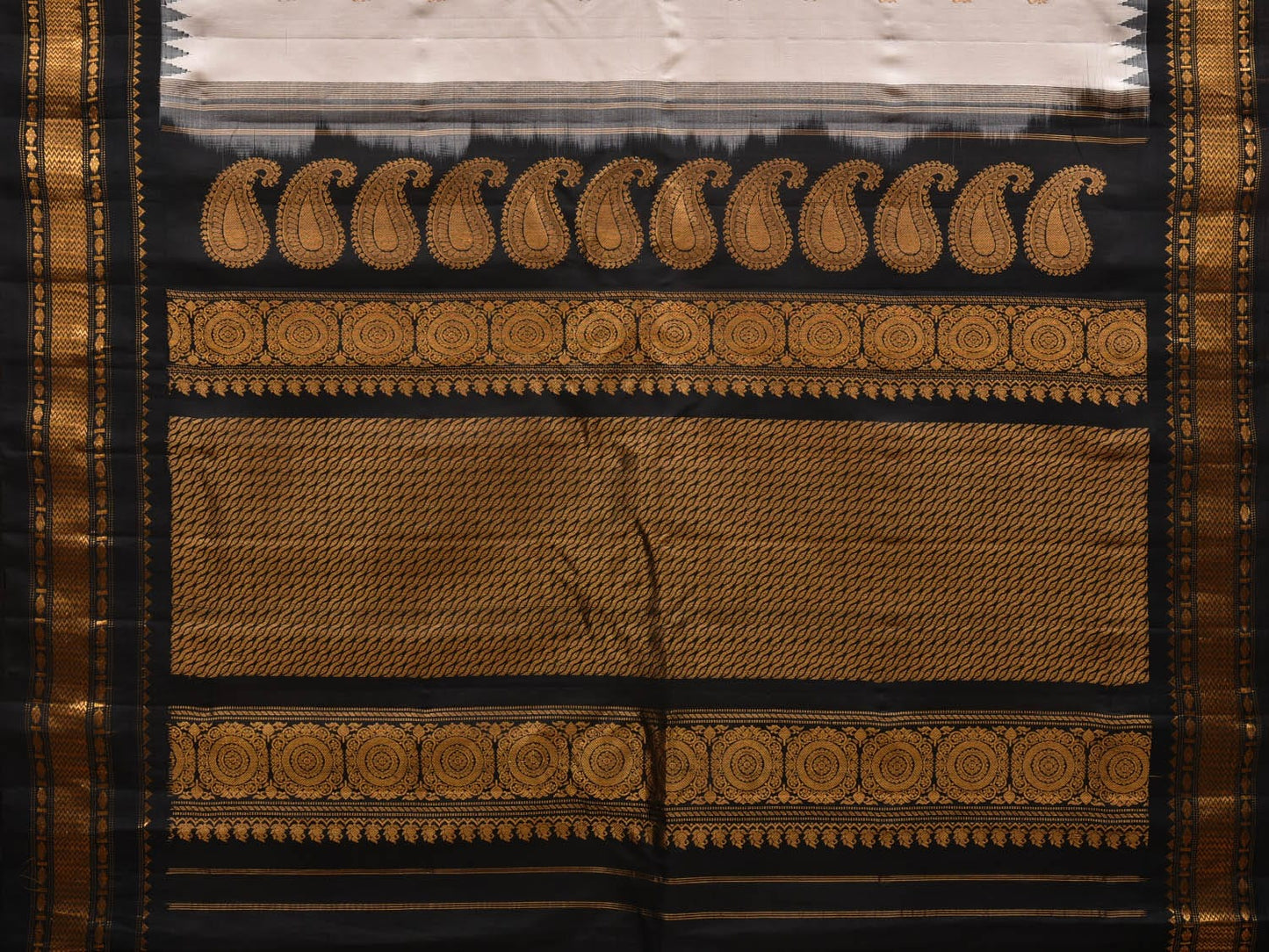 Cream and Black Gadwal Silk Handloom Saree with Mango Pallu and Temple Border Design g0313