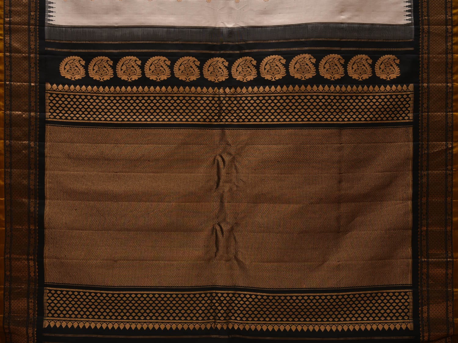 Cream and Black Gadwal Silk Handloom Saree with Mango Pallu Design g0296