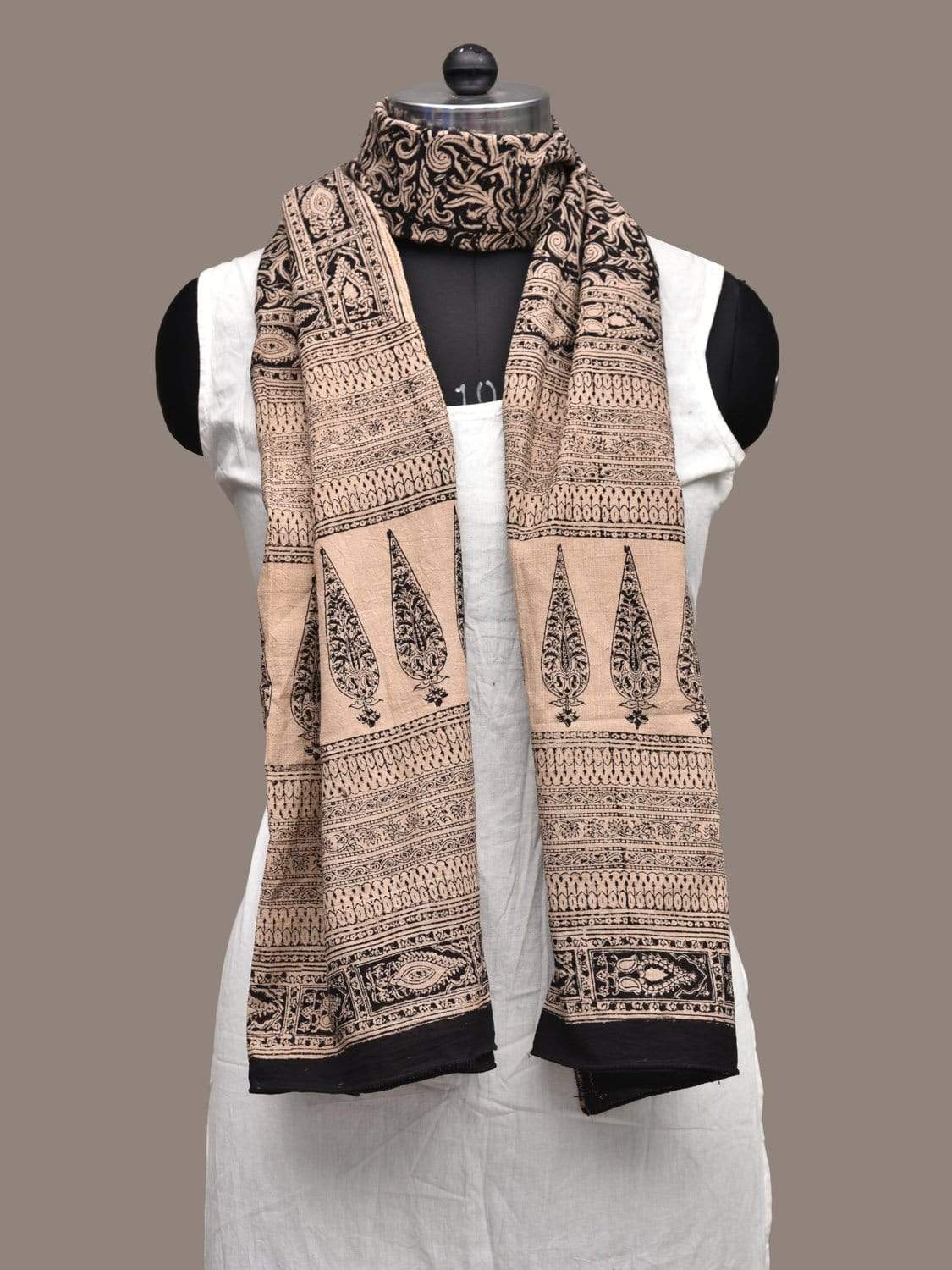 Cream and Black Kalamkari Block Printed Cotton Handloom Stole ds2245