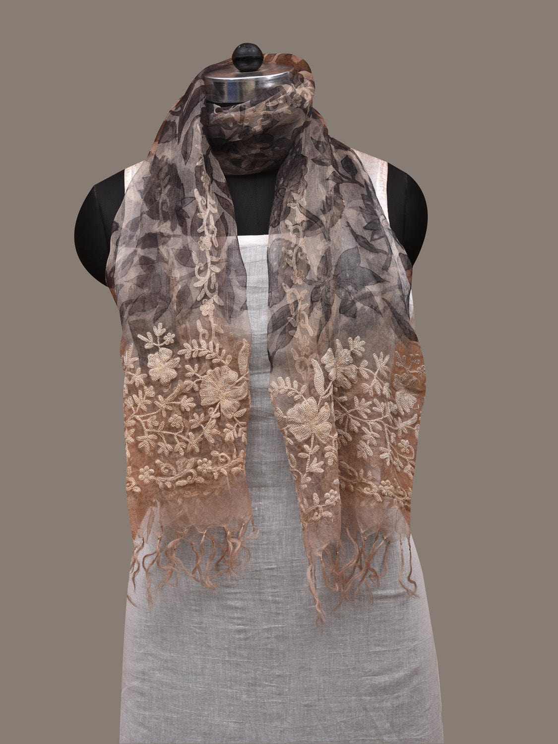 Cream and Black Kalamkari Hand Painted Organza Silk Stole with Floral and Embroidary Design ds2887