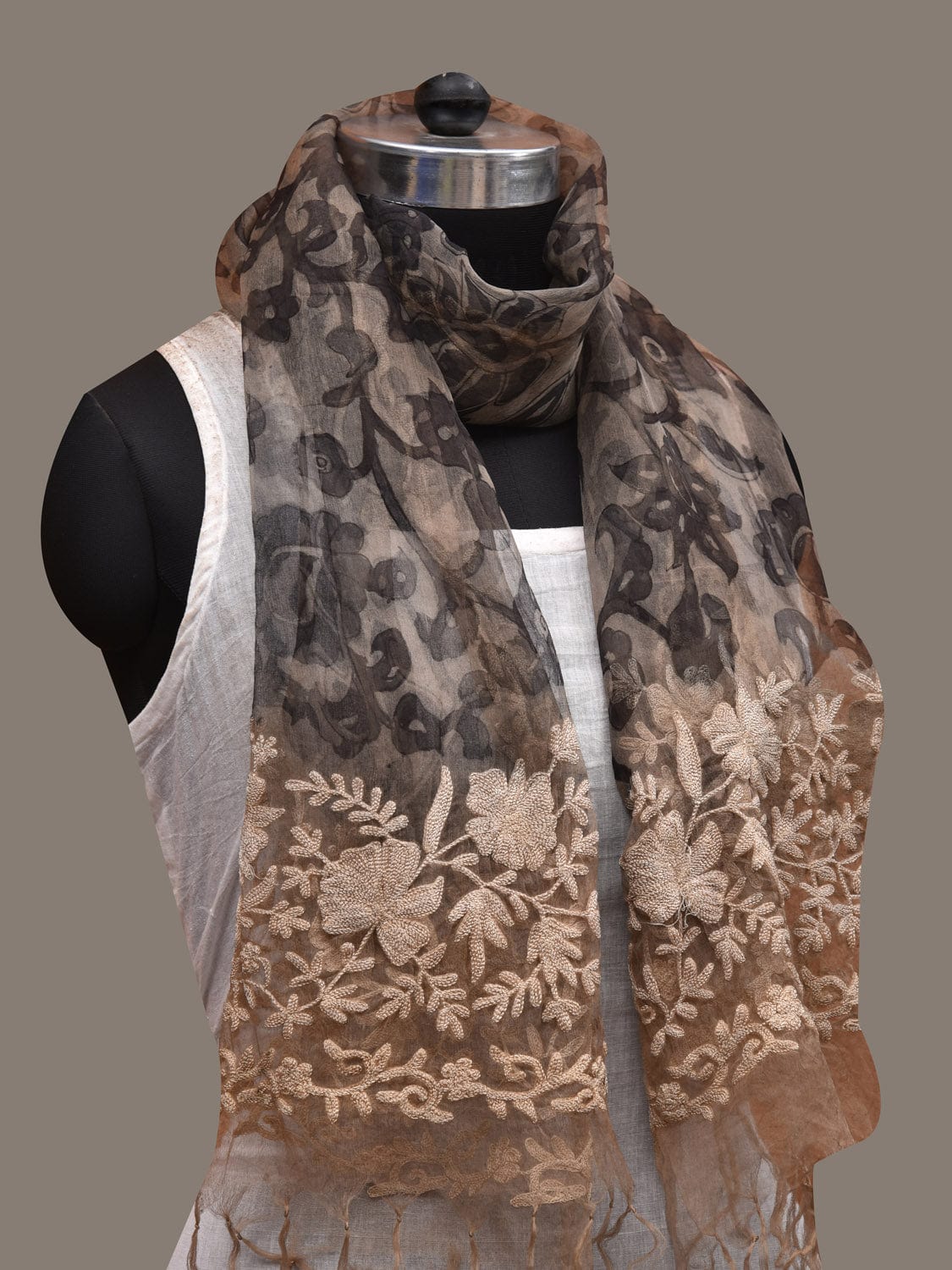 Cream and Black Kalamkari Hand Painted Organza Silk Stole with Floral and Embroidary Design ds2893