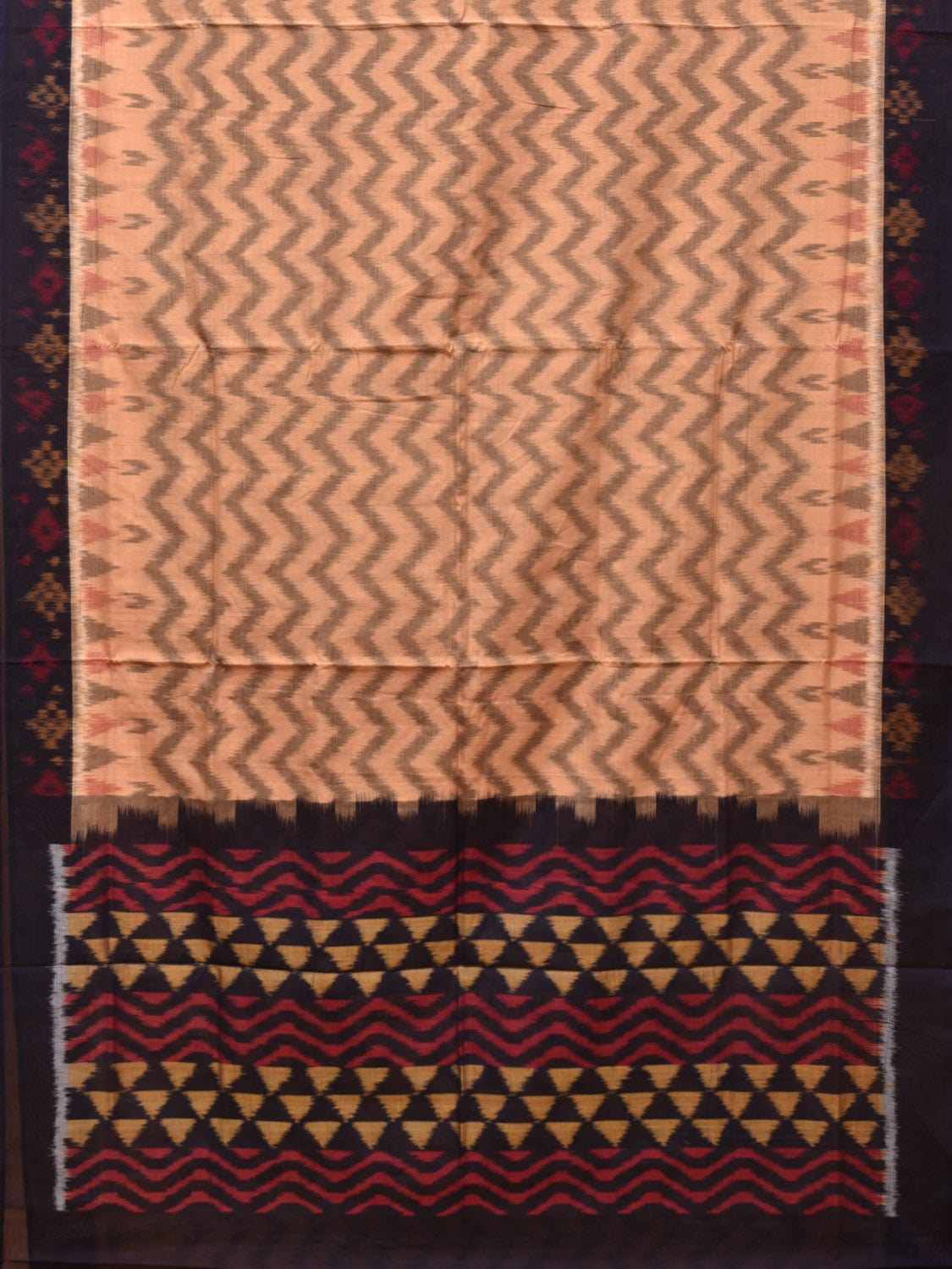 Cream and Black Pochampally Ikat Cotton Handloom Saree with Zig-Zag Design i0793