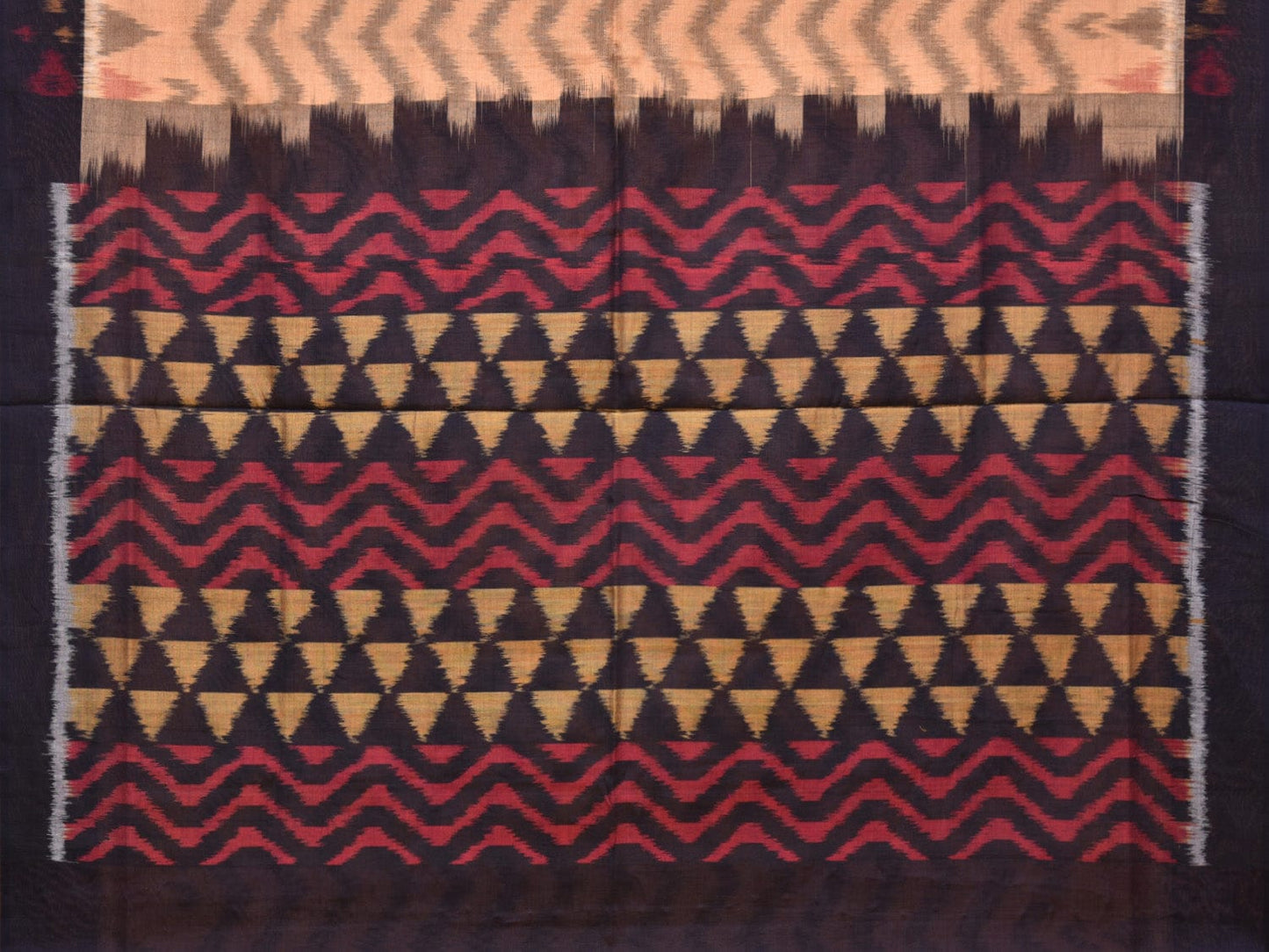 Cream and Black Pochampally Ikat Cotton Handloom Saree with Zig-Zag Design i0793