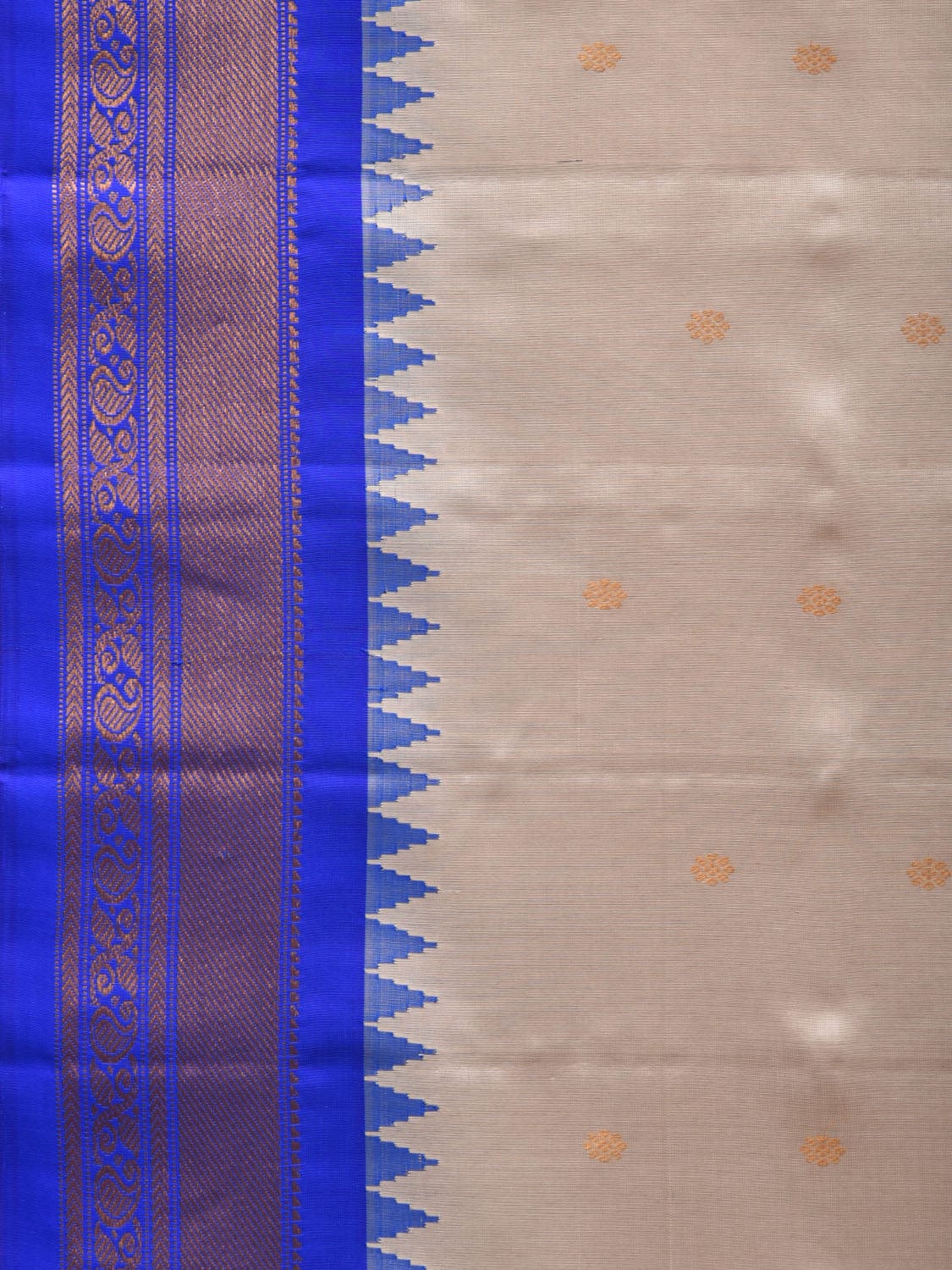 Cream and Blue Gadwal Silk Handloom Saree with Mango Pallu Design g0317