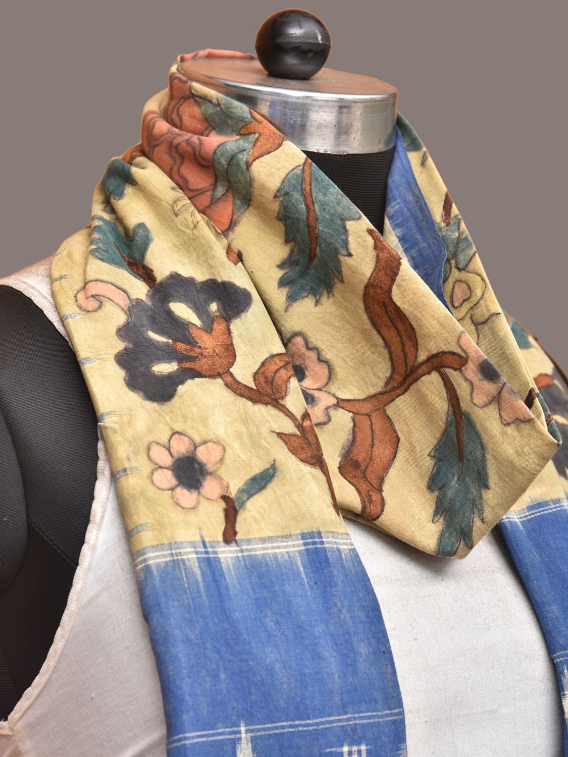 Cream and Blue Kalamkari Hand Painted Ikat Cotton Handloom Dupatta with Floral Design ds3318