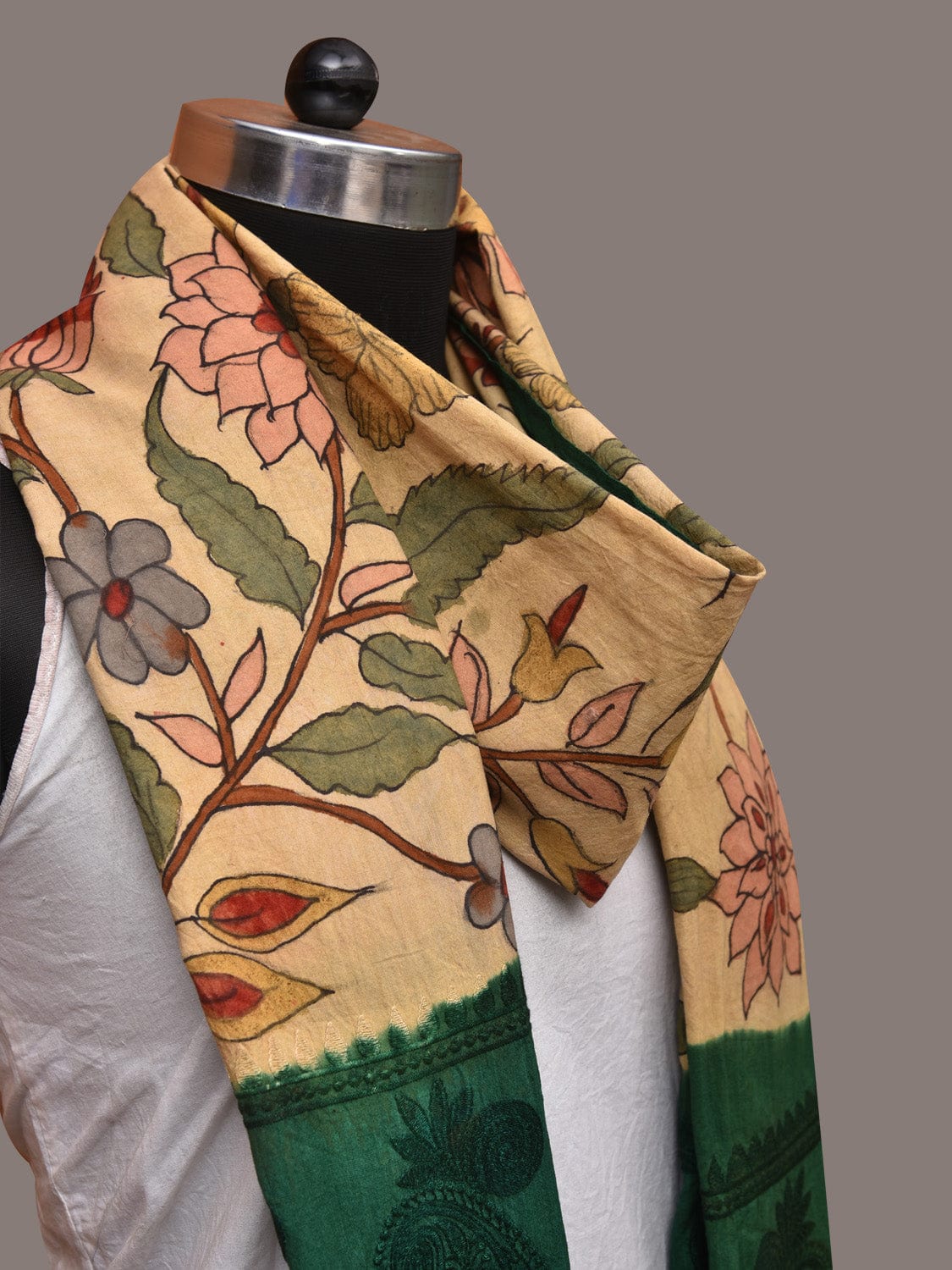 Cream and Green Kalamkari Hand Painted Cotton Silk Handloom Dupatta with Floral and Embroidery Design ds3496