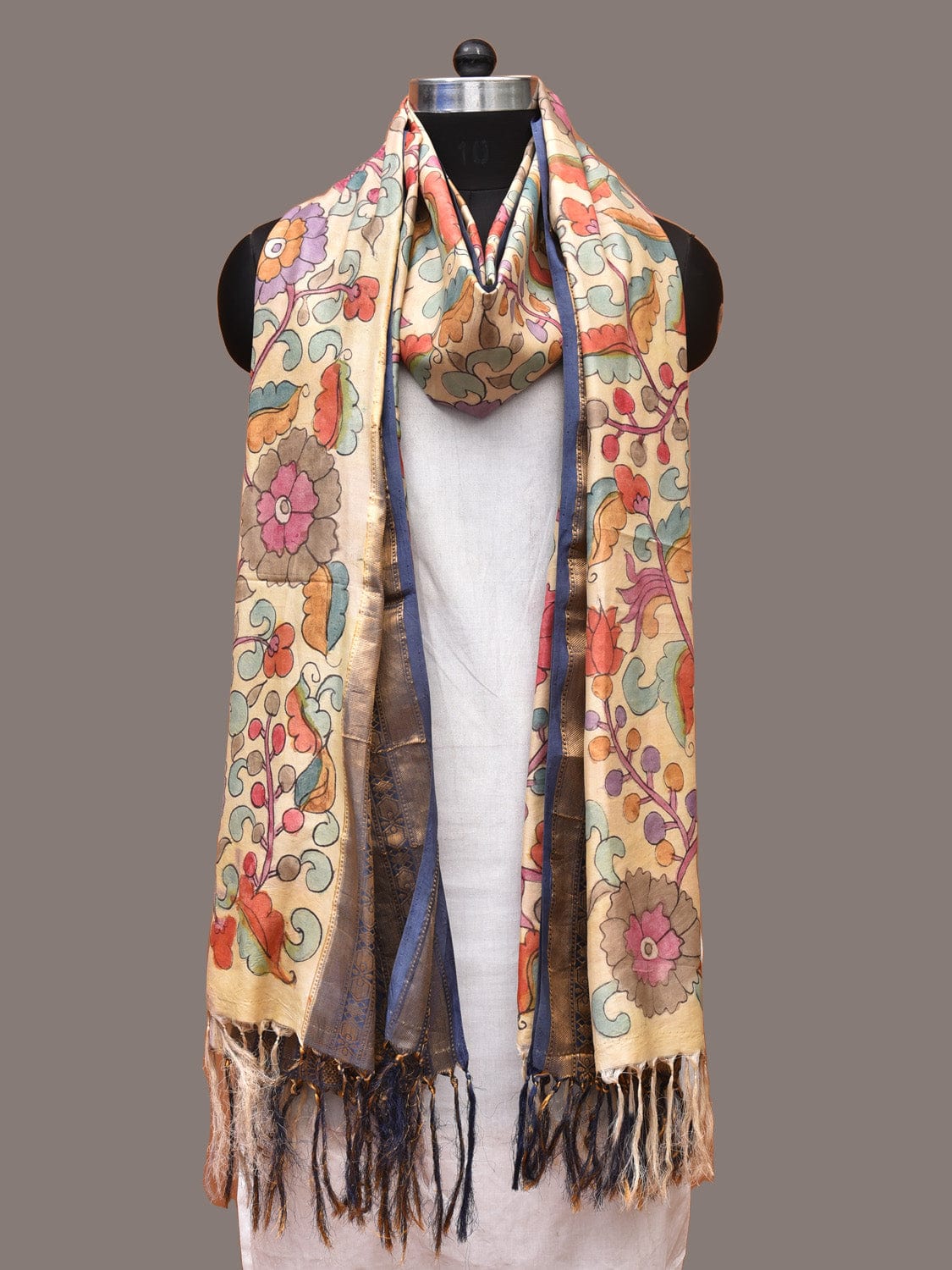 Cream and Grey Kalamkari Hand Painted Kanchipuram Silk Handloom Dupatta with Floral Design 3323