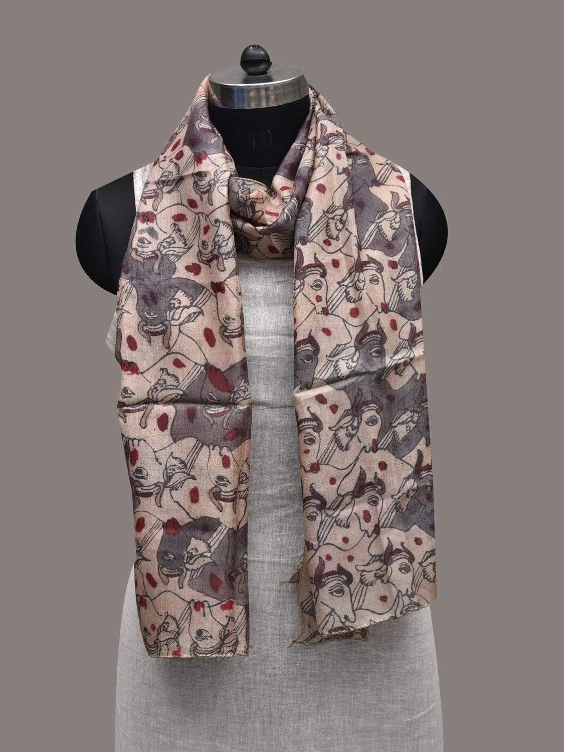 Cream and Grey Kalamkari Hand Painted Silk Handloom Stole with Cows Design ds2565