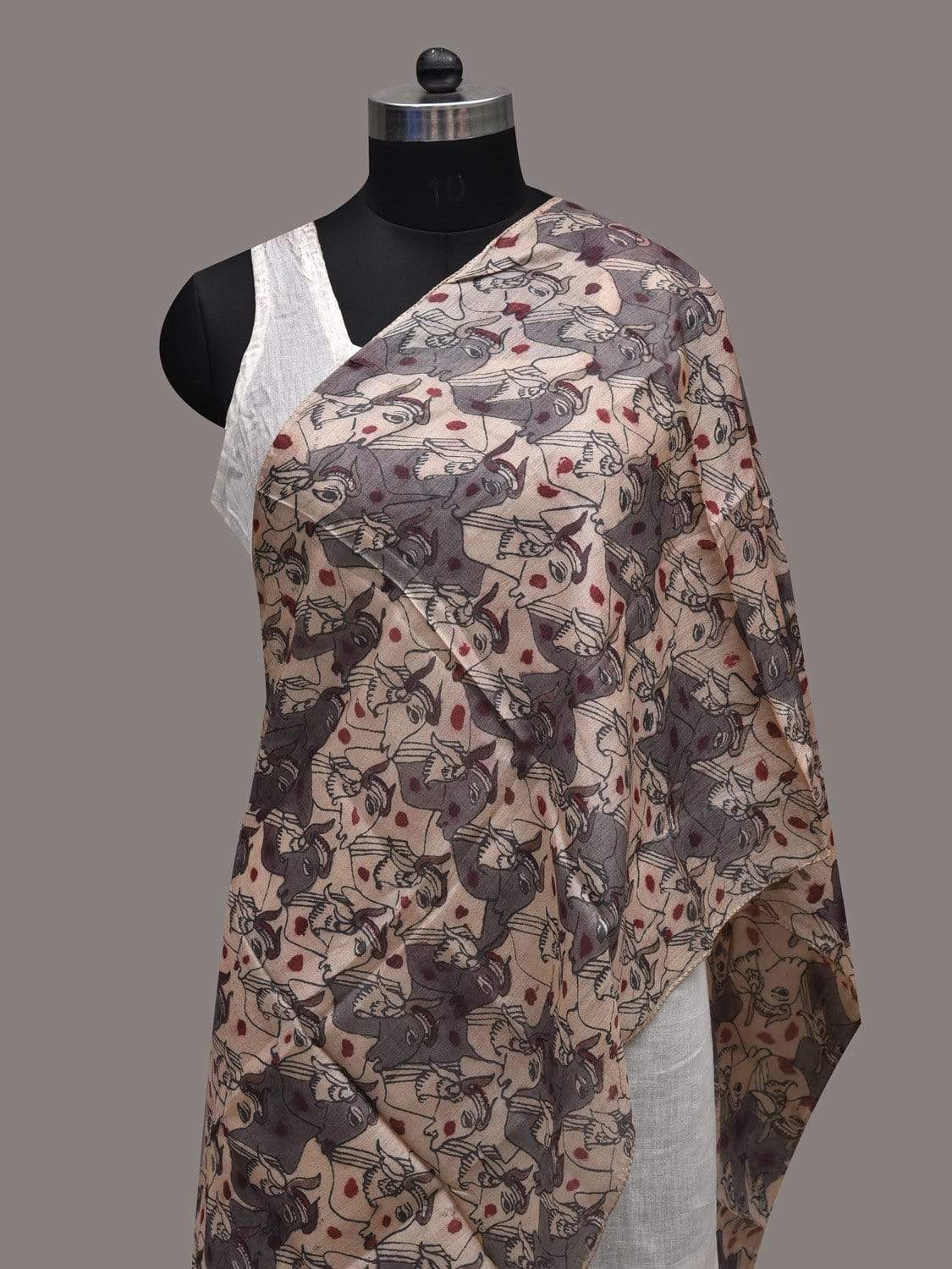 Cream and Grey Kalamkari Hand Painted Silk Handloom Stole with Cows Design ds2565