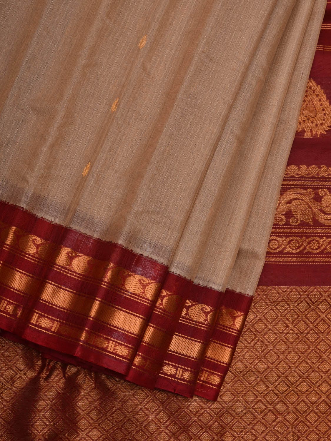 Cream and Maroon Gadwal Sico Handloom Saree with Mango Pallu Design g0302