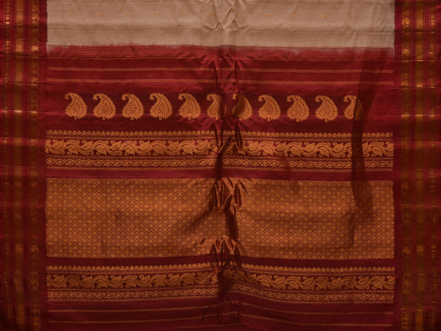 Cream and Maroon Gadwal Sico Handloom Saree with Mango Pallu Design g0302