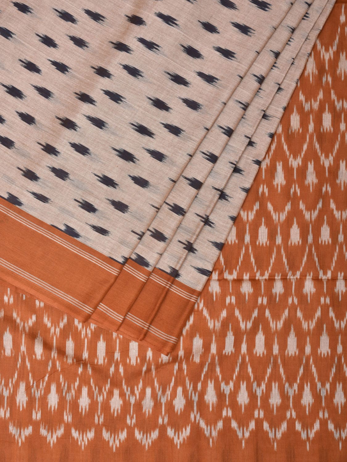 Cream and Mustard Pochampally Ikat Cotton Handloom Saree with Grill Pallu Design No Blouse i0783