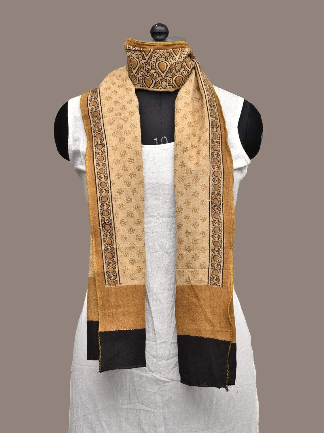 Cream and Olive Kalamkari Block Printed Cotton Handloom Stole ds2244