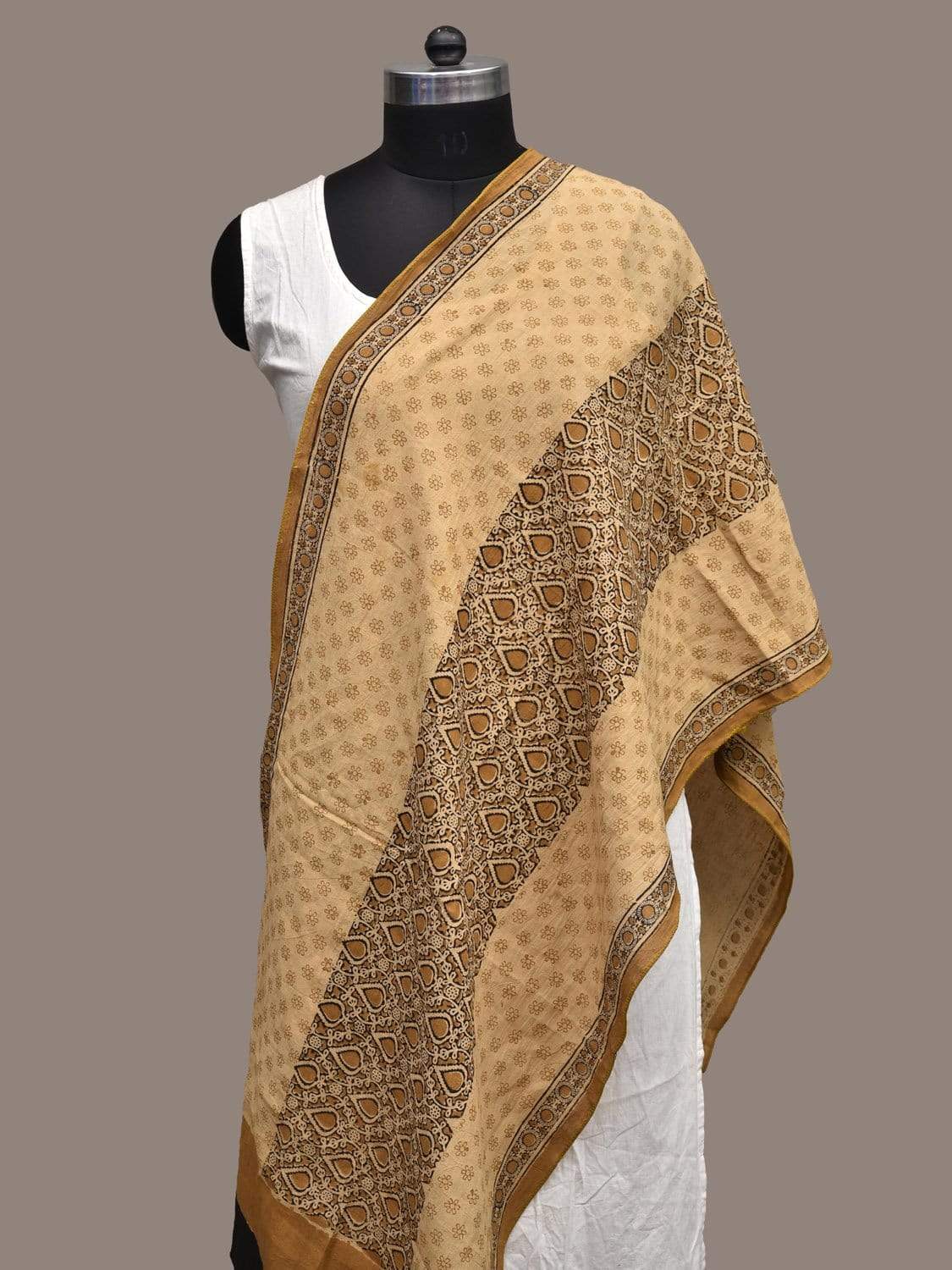 Cream and Olive Kalamkari Block Printed Cotton Handloom Stole ds2244