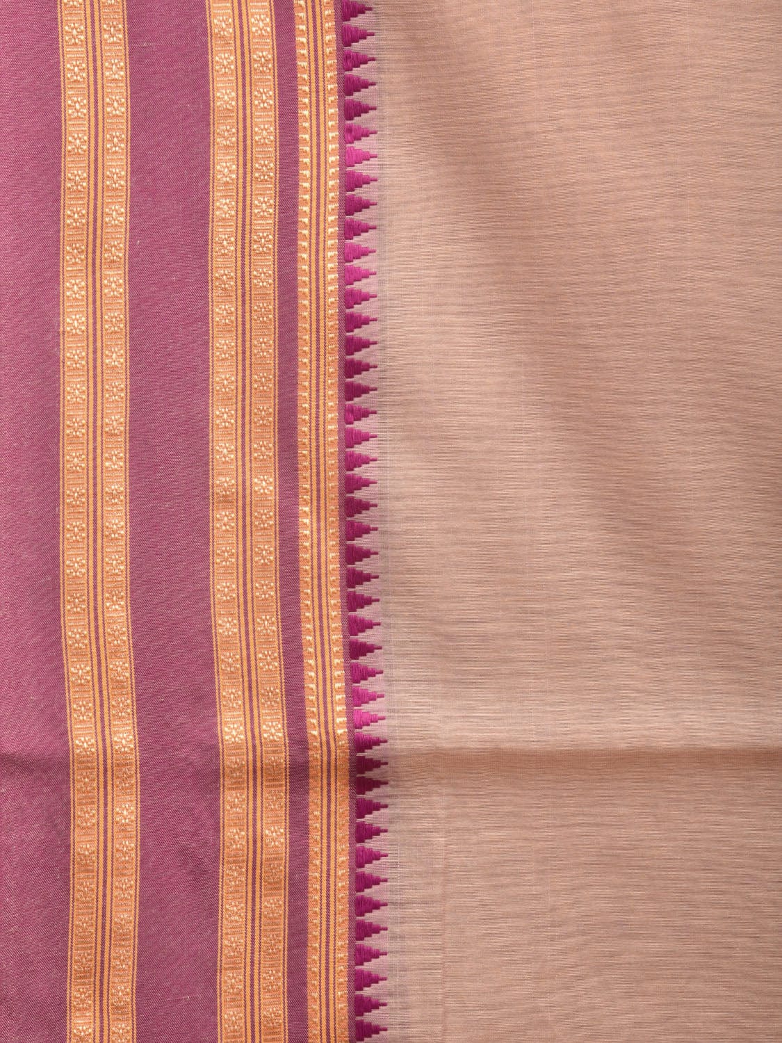 Cream and Pink Bamboo Cotton Plain Saree with Strips Pallu Design No Blouse bc0379