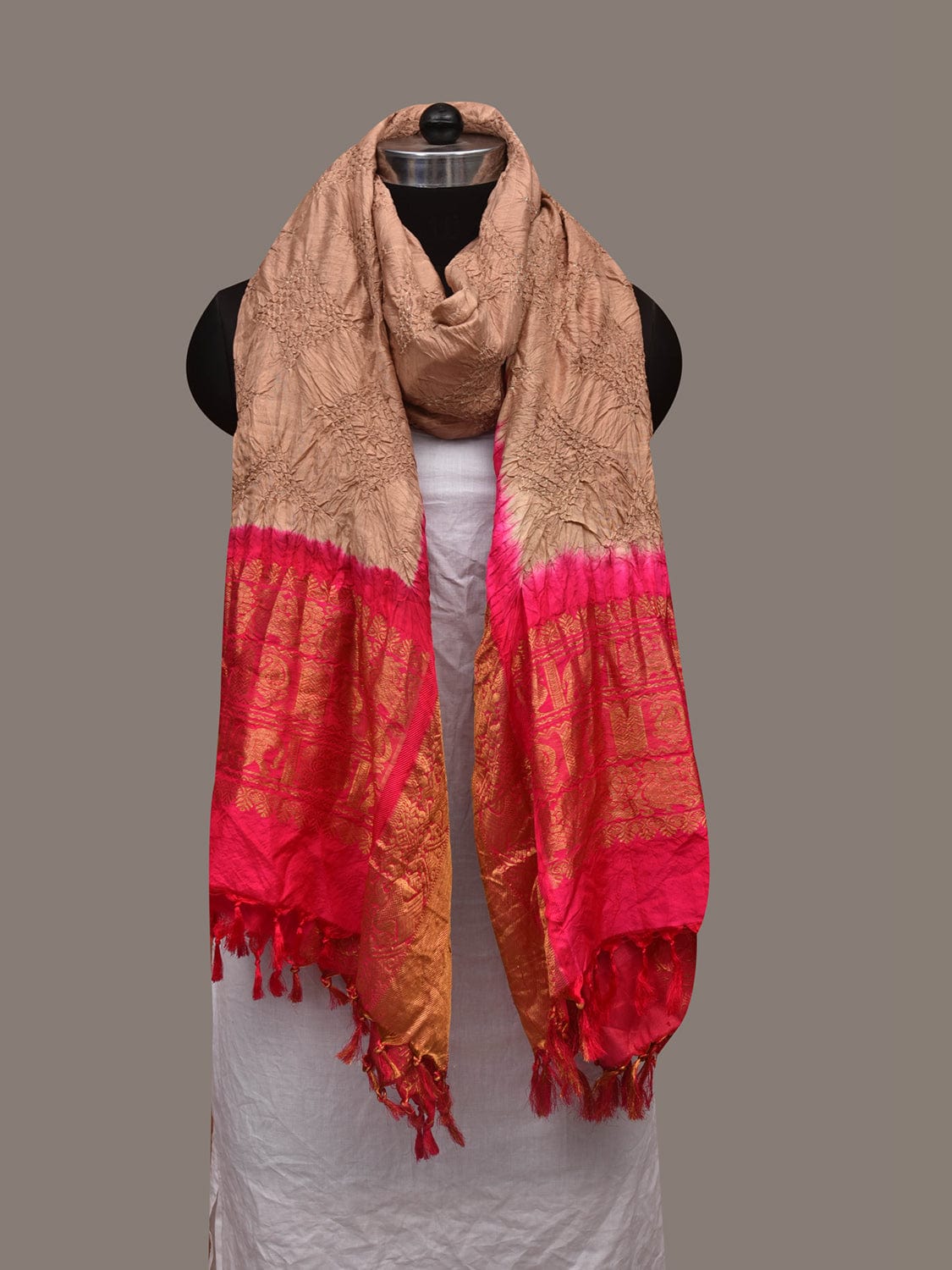Cream and Pink Bandhani Kanchipuram Silk Handloom Dupatta with Border Design ds3015
