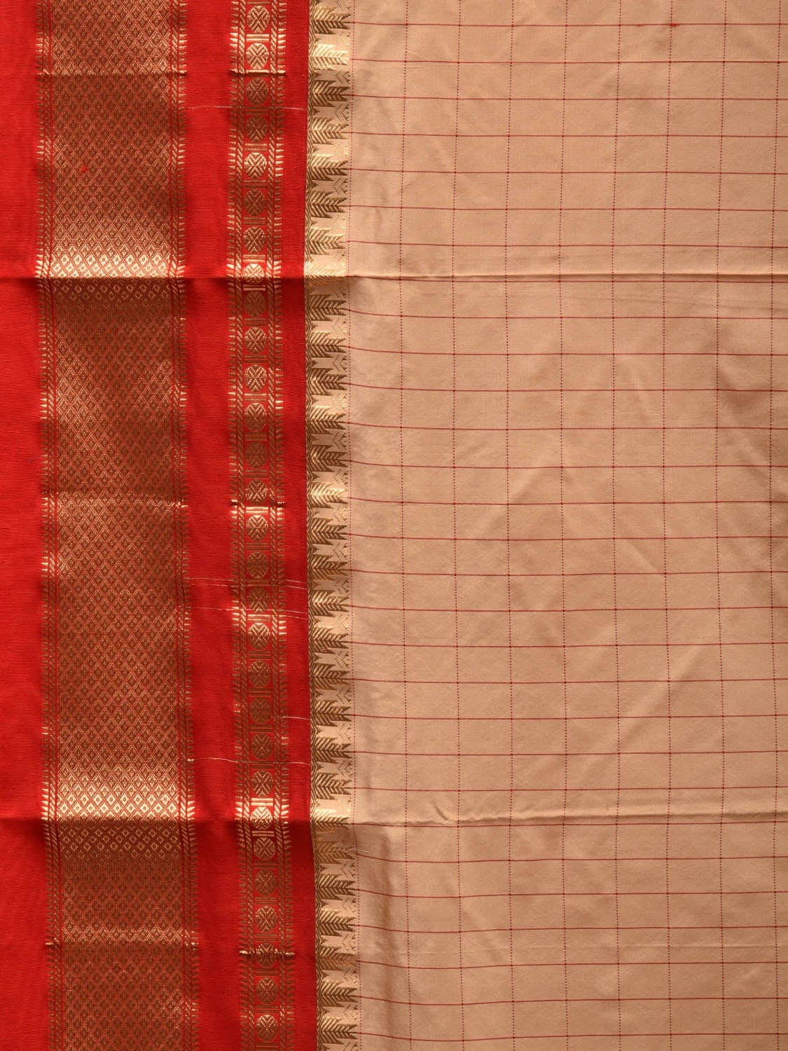 Cream and Red Gadwal Silk Handloom Saree with Checks Design g0287