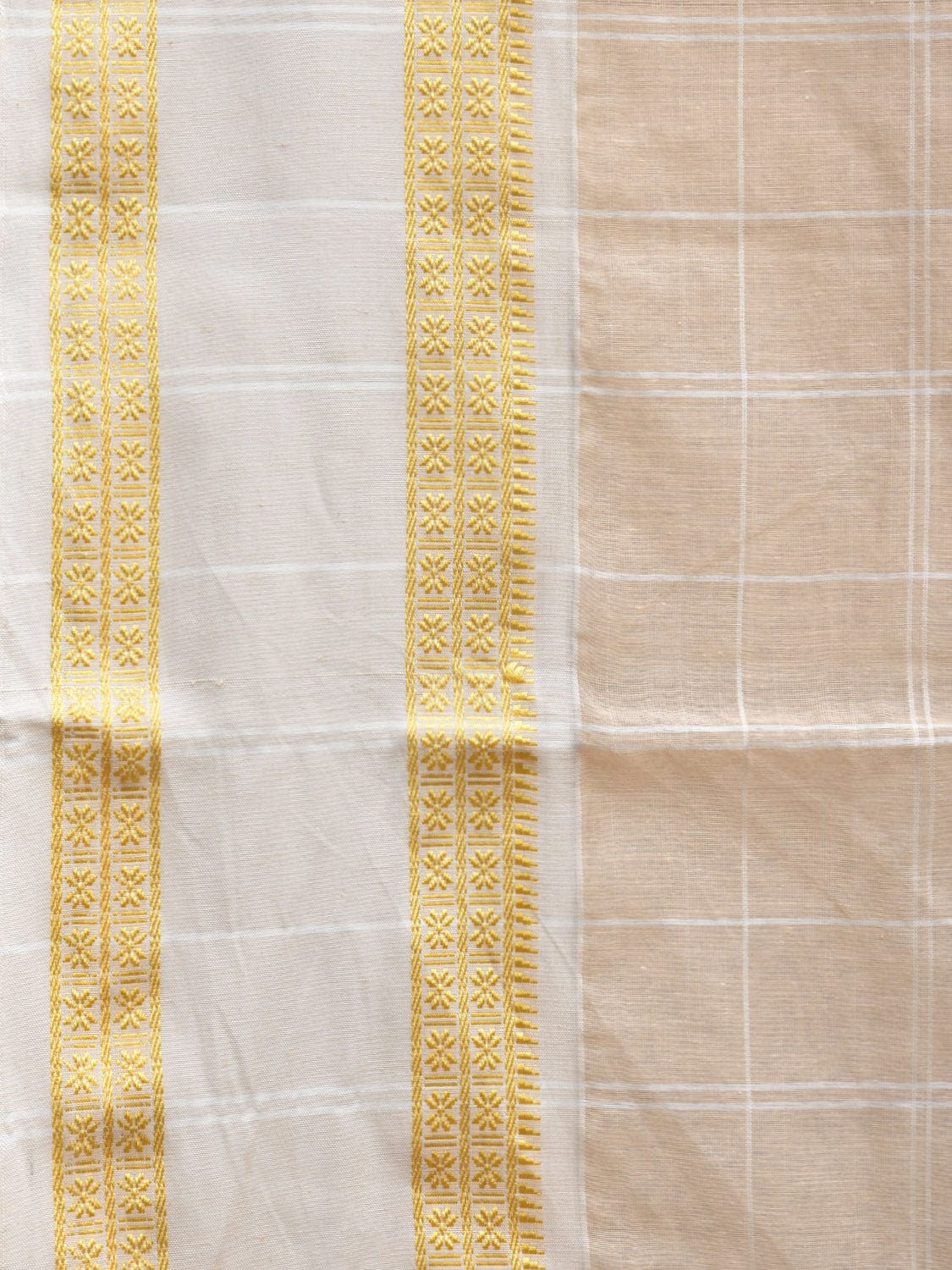 Cream and White Bamboo Cotton Saree with Big Checks Design No Blouse bc0391