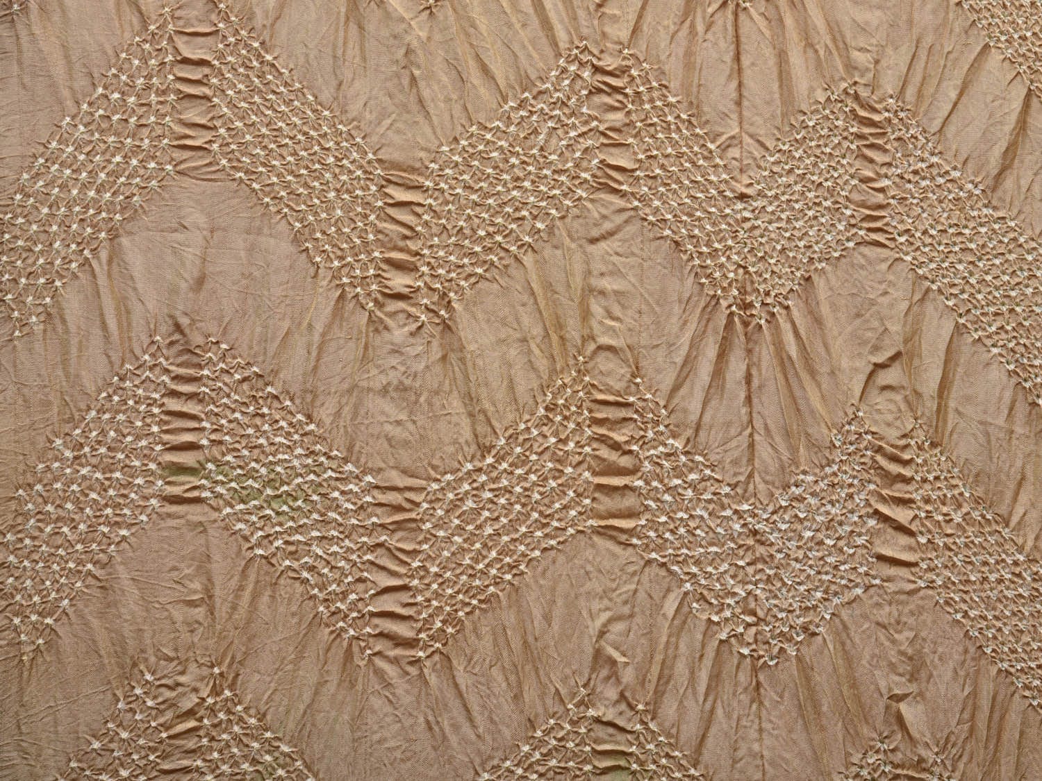 Cream Bandhani Kanchipuram Silk Handloom Saree with One Side Big Border Design bn0343