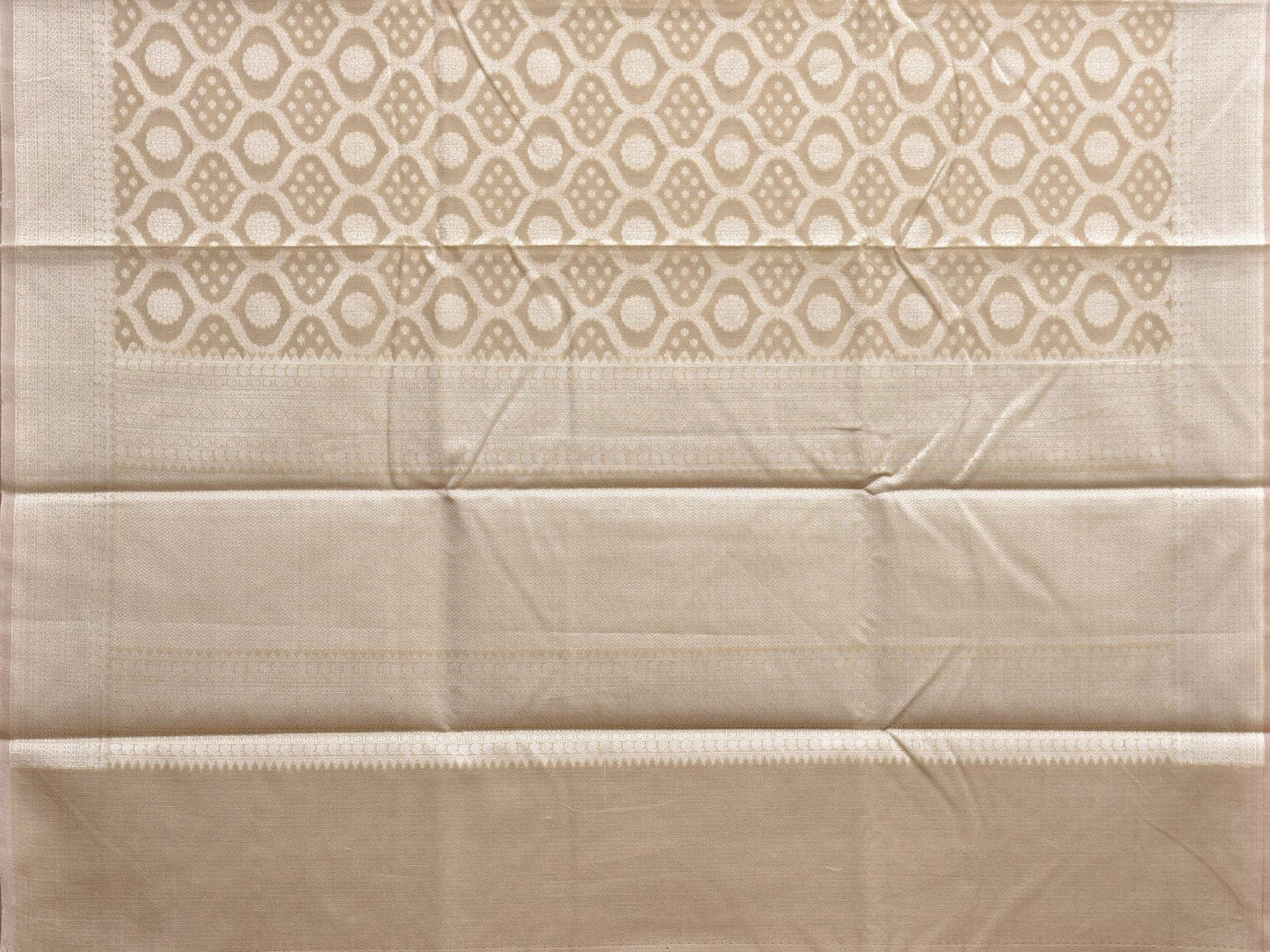 Cream Dhakai Jamdani Cotton Viscose Saree with All Over Grill Design dj0071