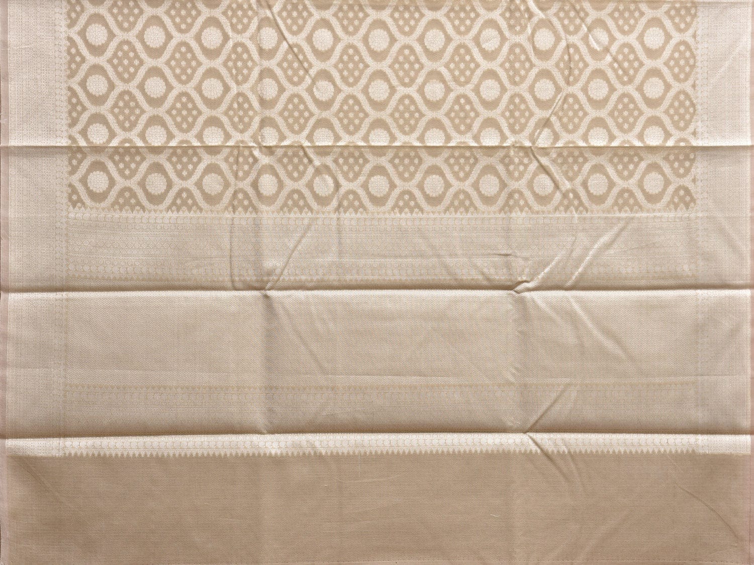 Cream Dhakai Jamdani Cotton Viscose Saree with All Over Grill Design dj0071