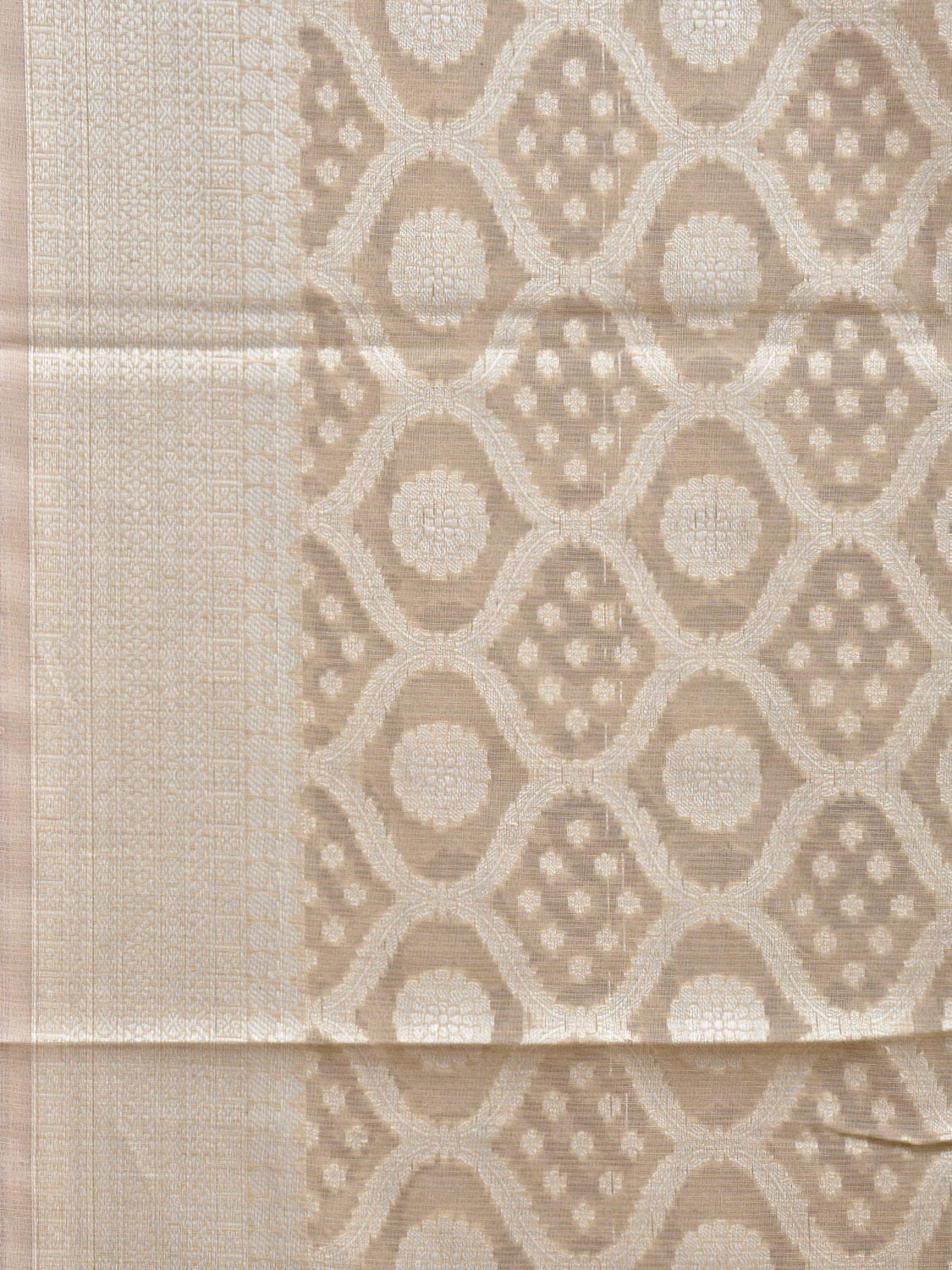 Cream Dhakai Jamdani Cotton Viscose Saree with All Over Grill Design dj0071