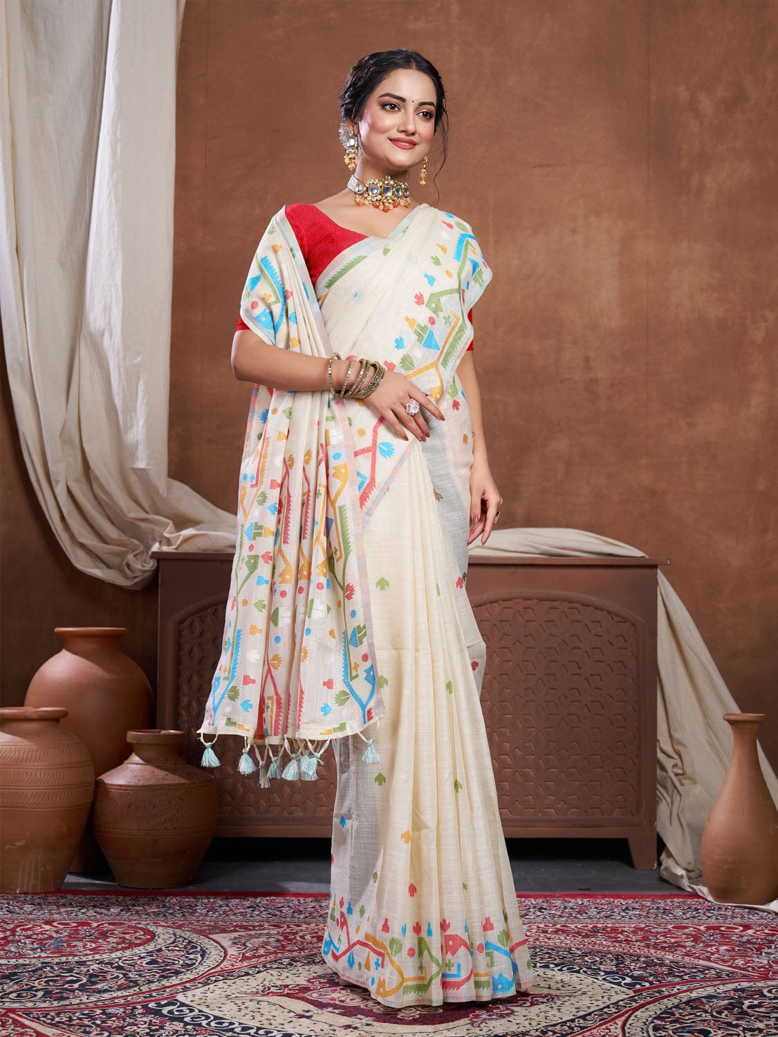 Cream Dhakai Jamdani Cotton Viscose Saree with Geometric Border and Pallu Design dj0100